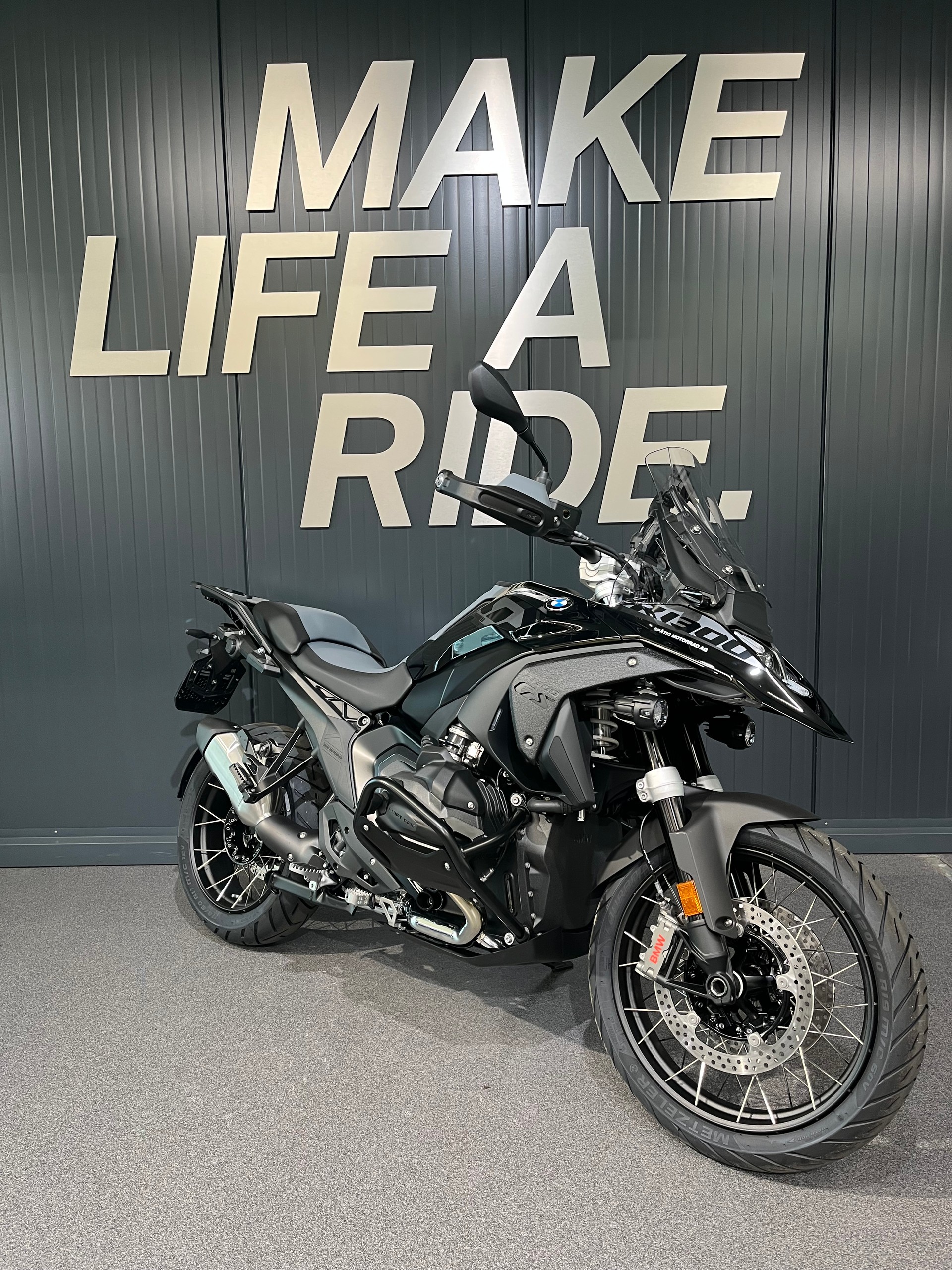 BMW R 1300 GS-showroom-element-1