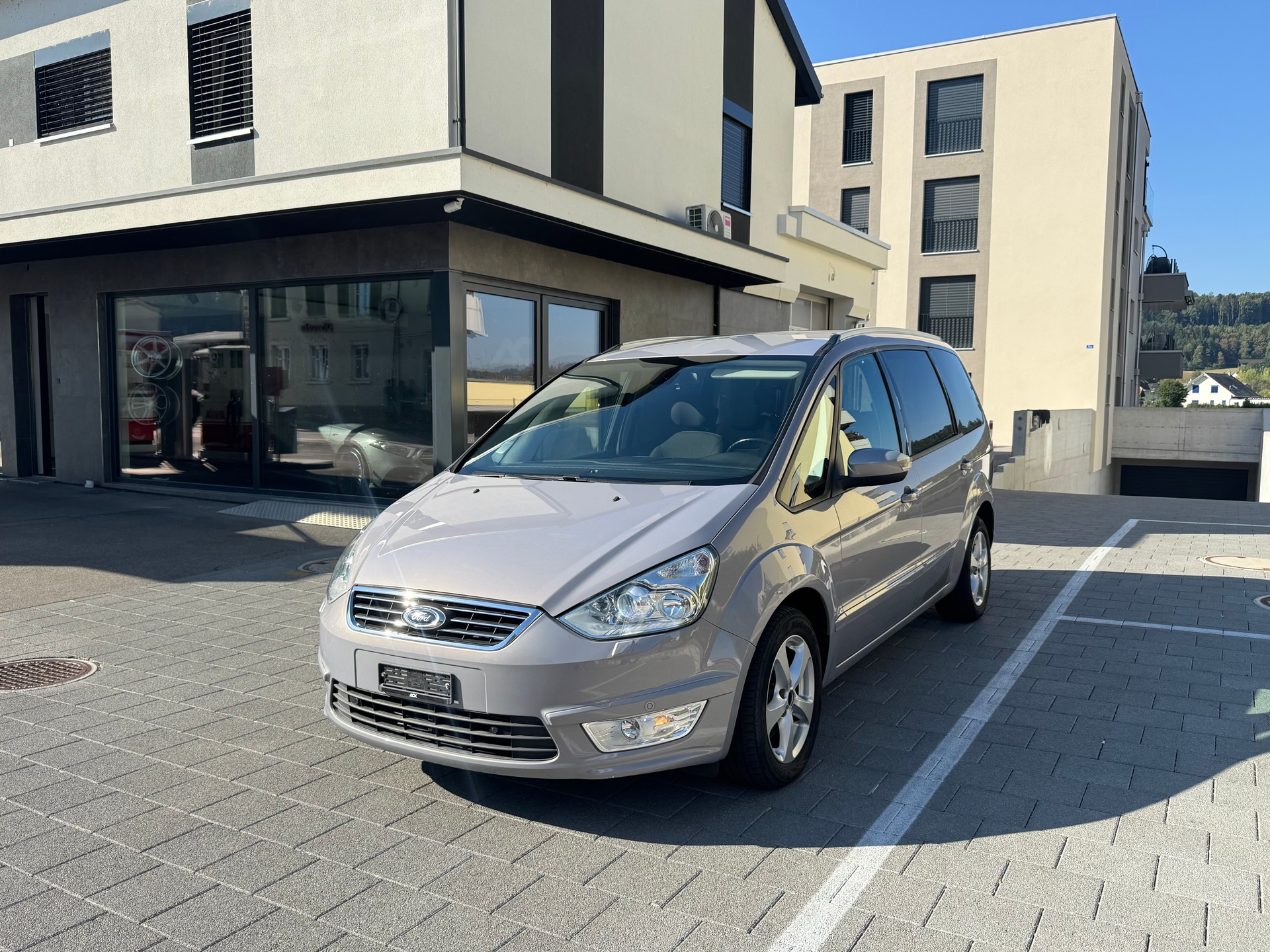 FORD Galaxy 2.0 TDCi Family-Edition PowerShift-image-0