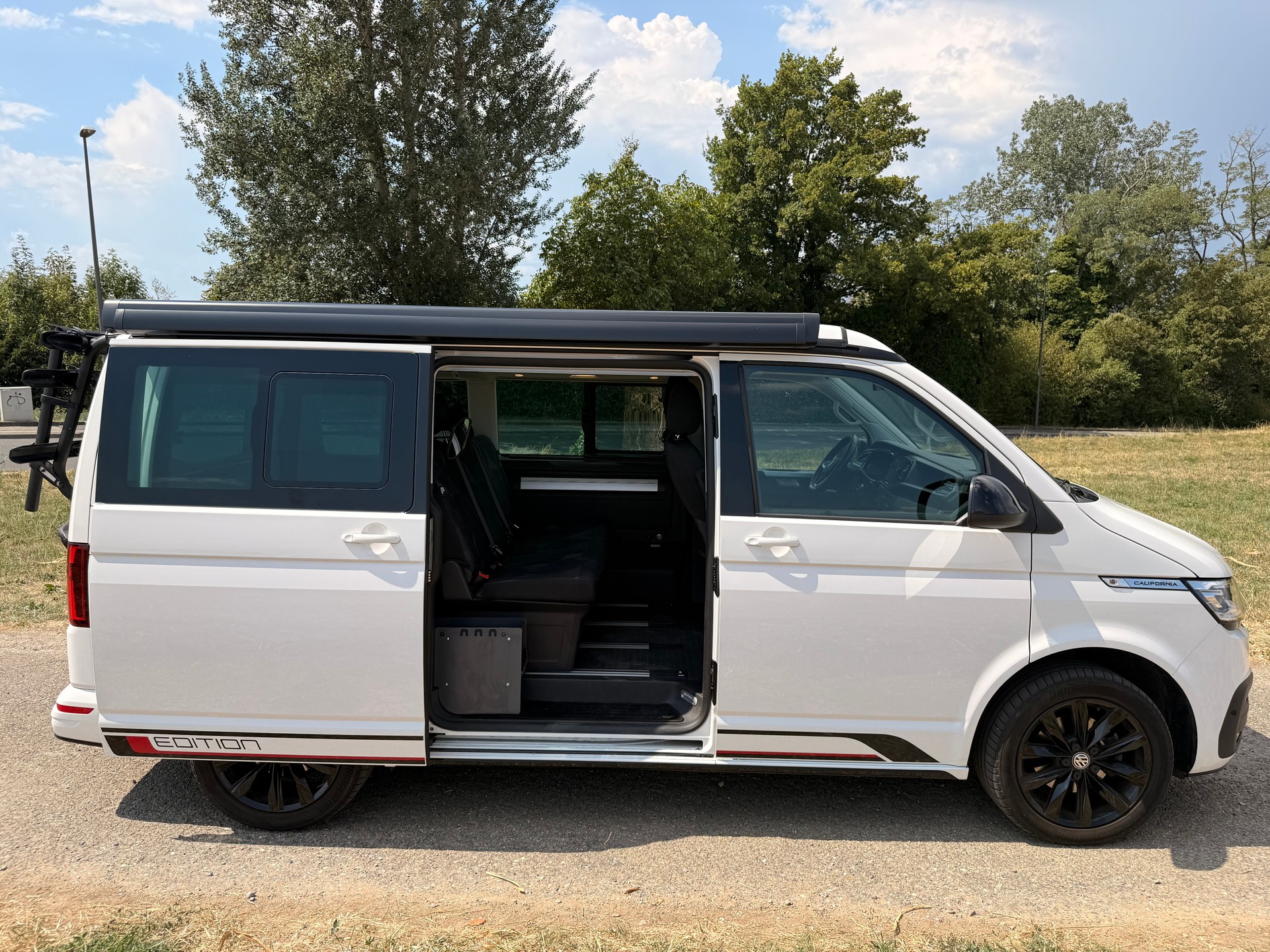 VW T6.1 California Beach Edition 2.0 TDI DSG 4Motion 110kW Diesel-image-2