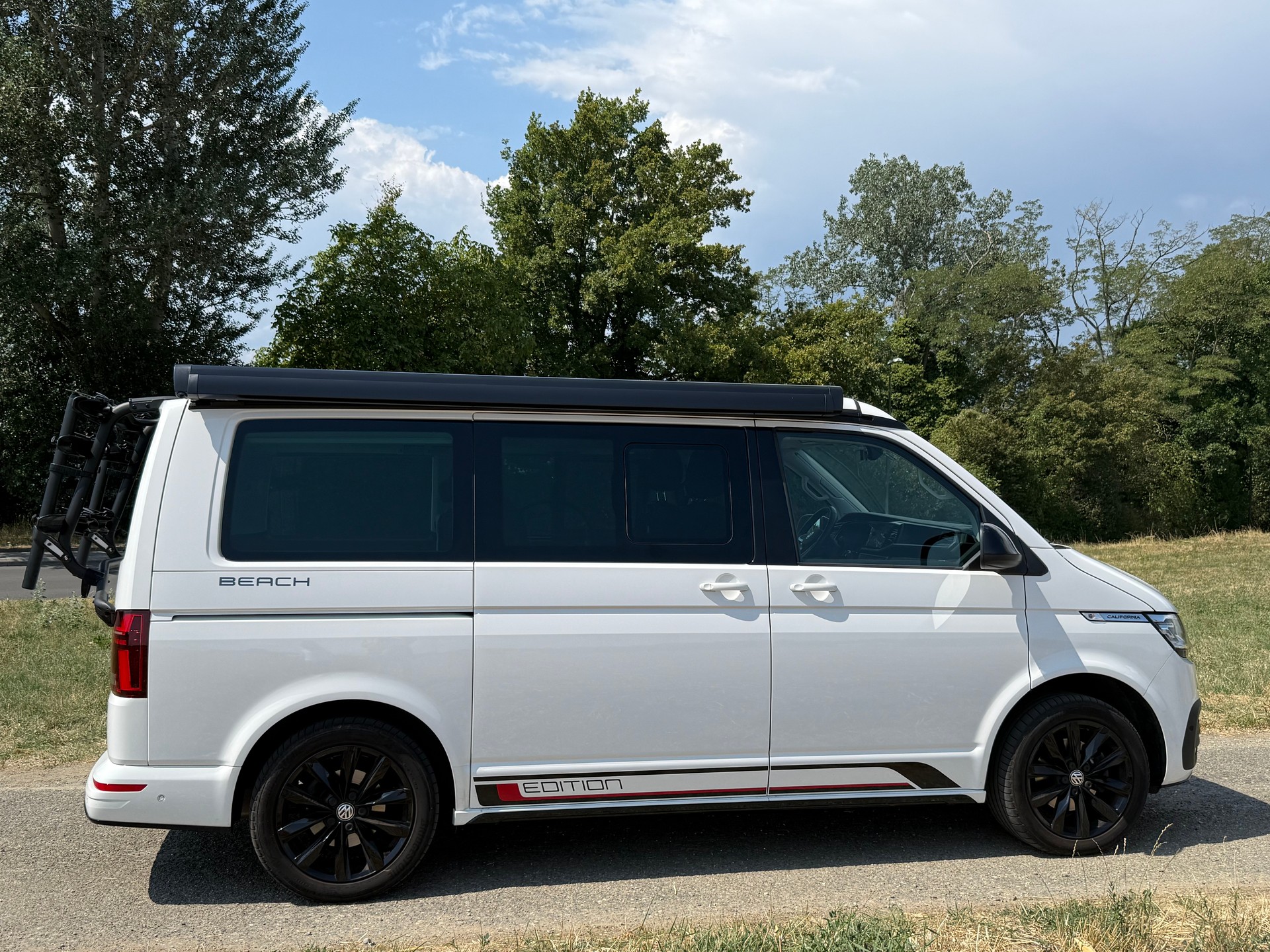 VW T6.1 California Beach Edition 2.0 TDI DSG 4Motion 110kW Diesel-image-1