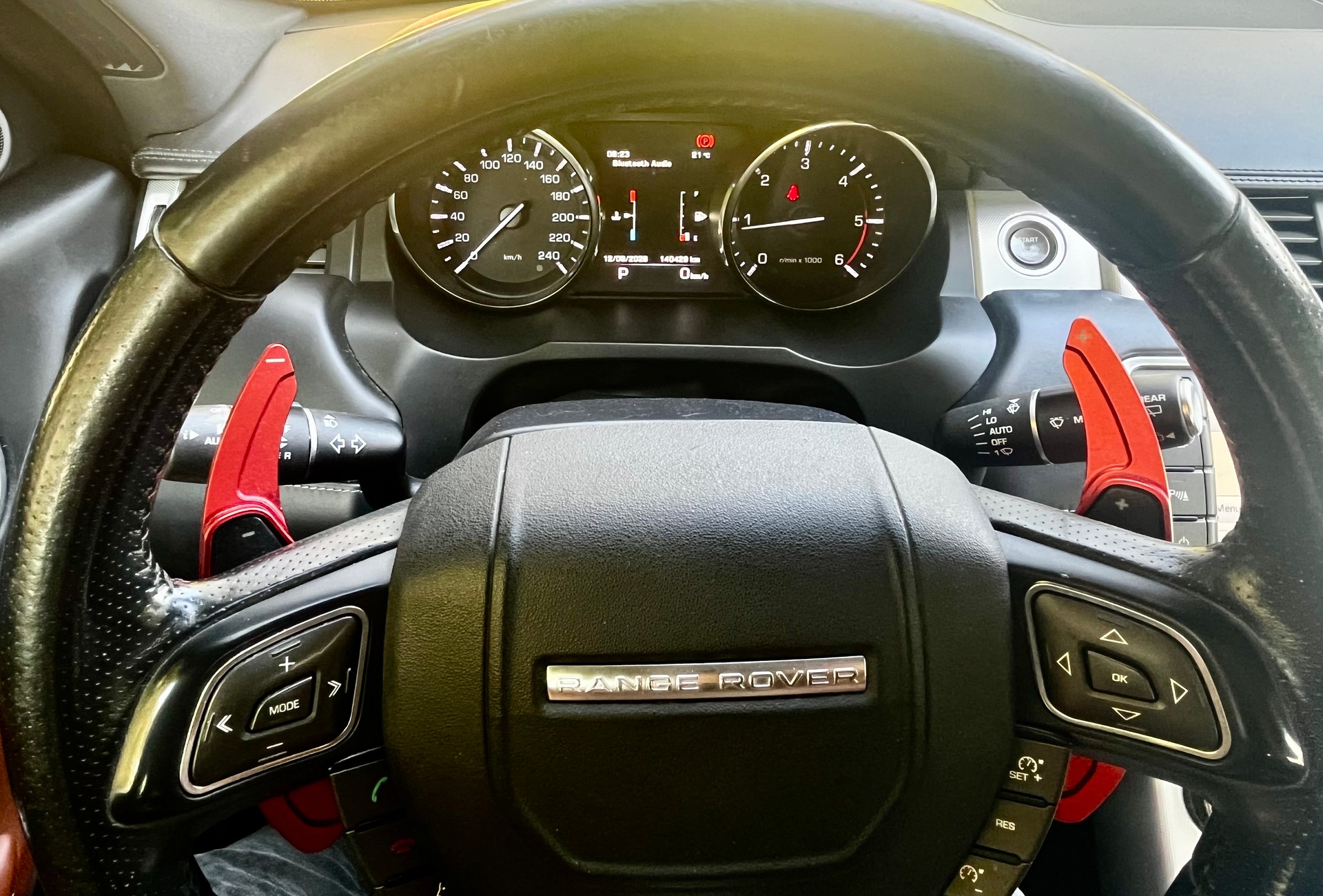 LAND ROVER Range Rover Evoque 2.2 TD4 Pure AT9-image-6