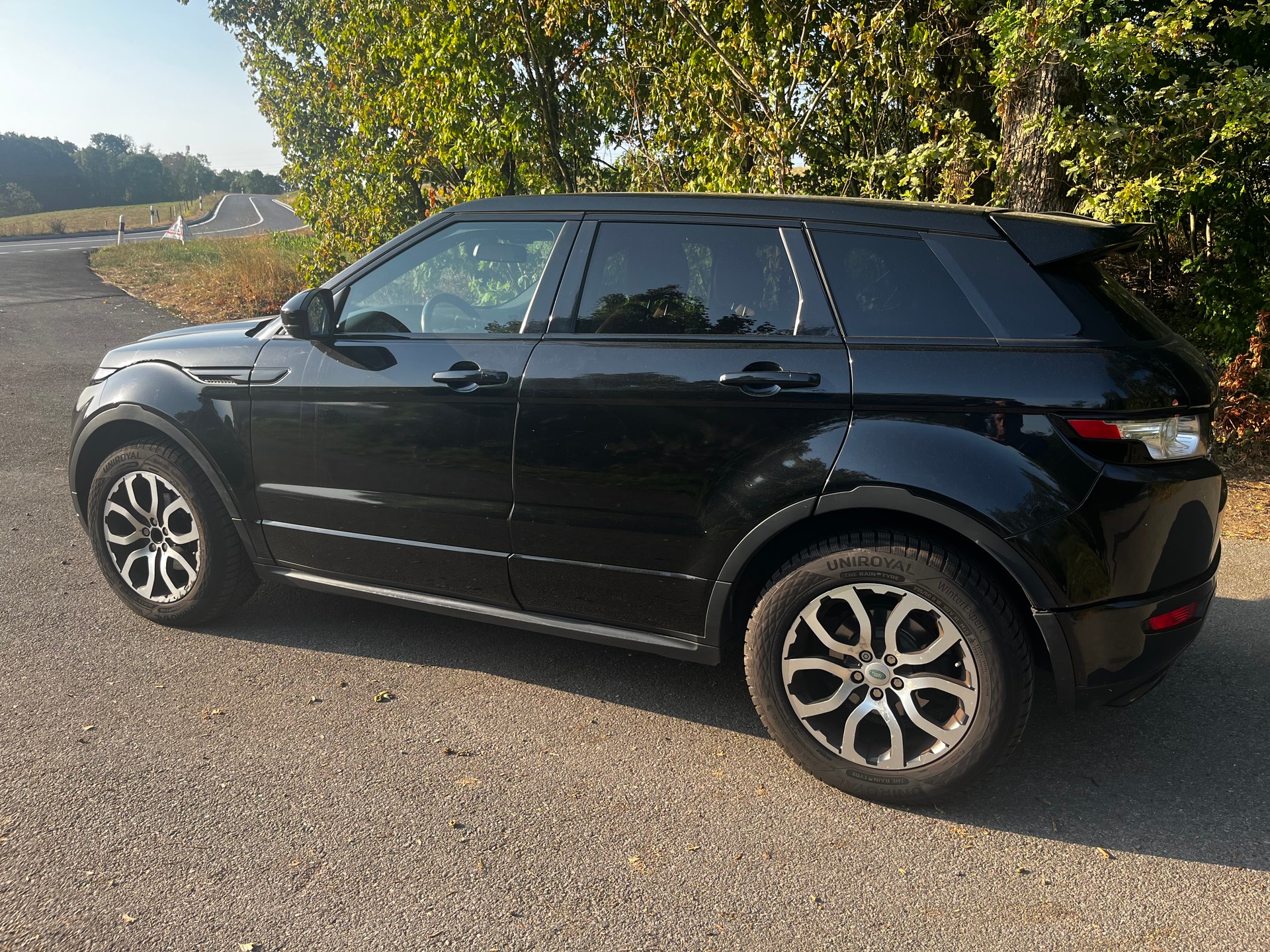 LAND ROVER Range Rover Evoque 2.2 TD4 Pure AT9-image-3