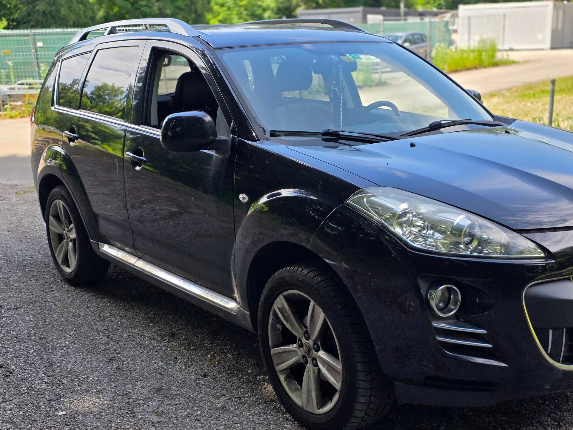 PEUGEOT 4007 2.2 HDi Platinum Edition-image-1