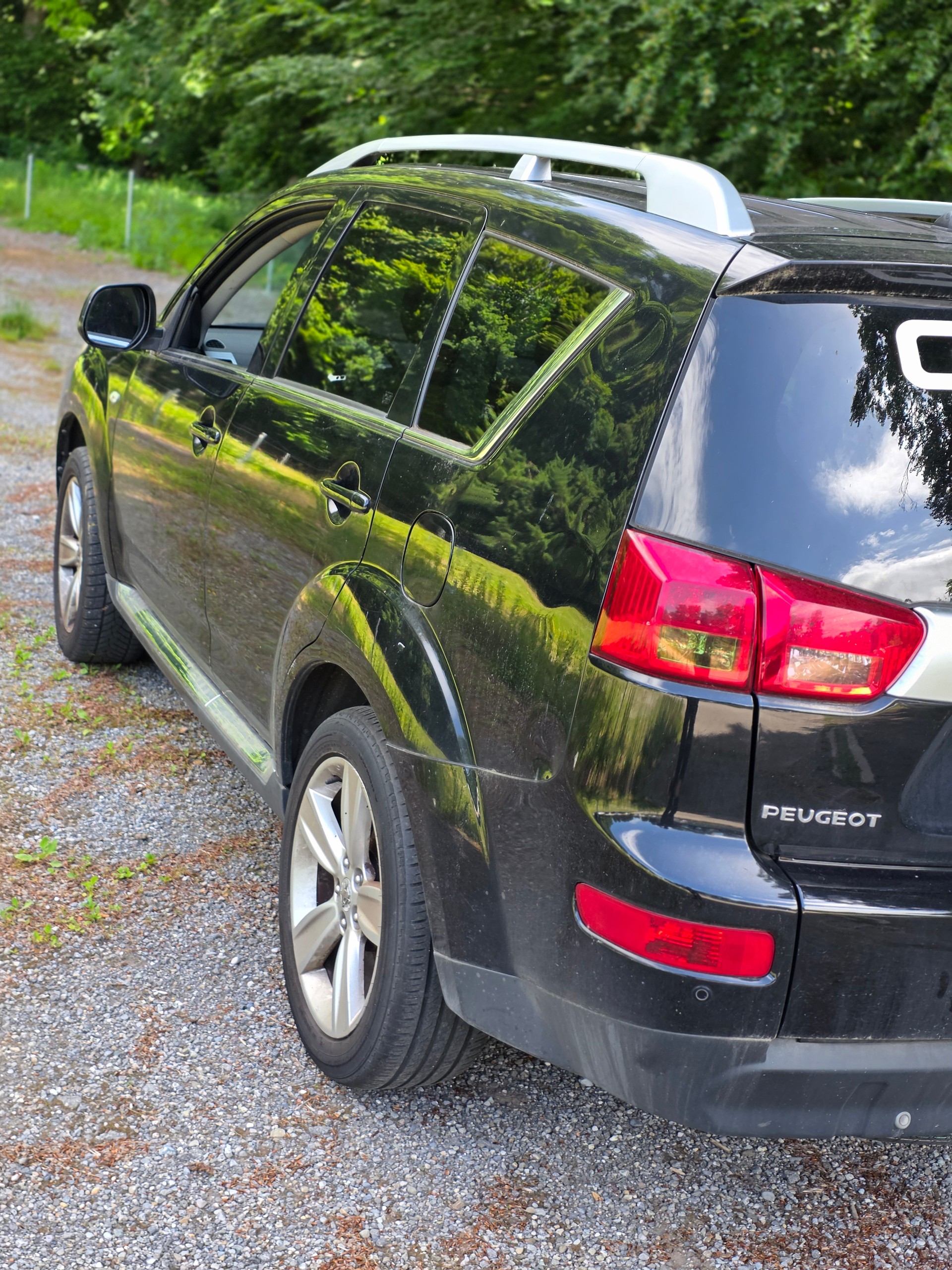 PEUGEOT 4007 2.2 HDi Platinum Edition-image-4