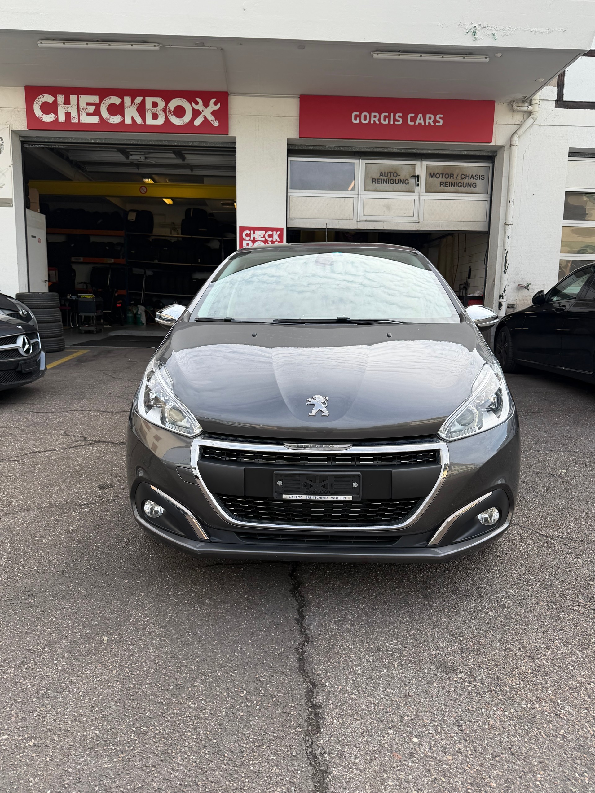 PEUGEOT 208 1.2 PureTech Active-image-1