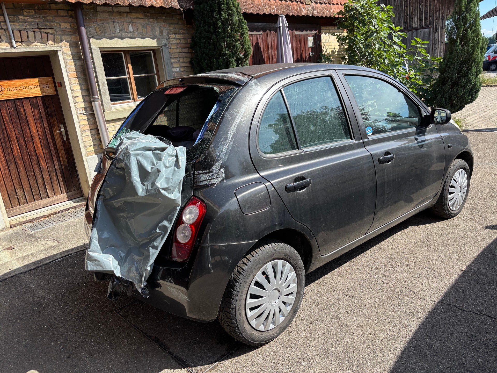 NISSAN Micra 1.4 acenta-image-3