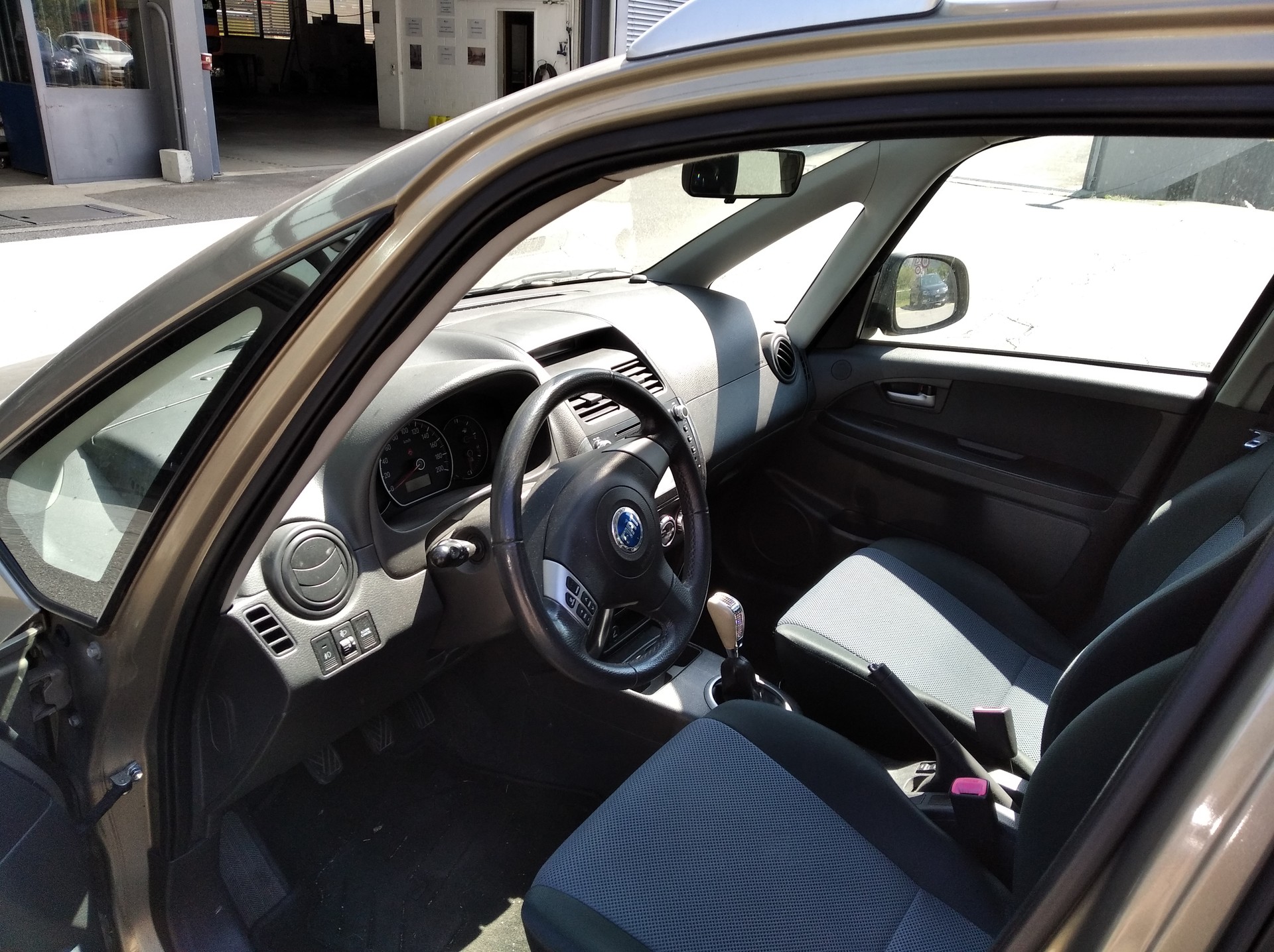 FIAT Sedici 1.6 4WD Dynamic-image-6