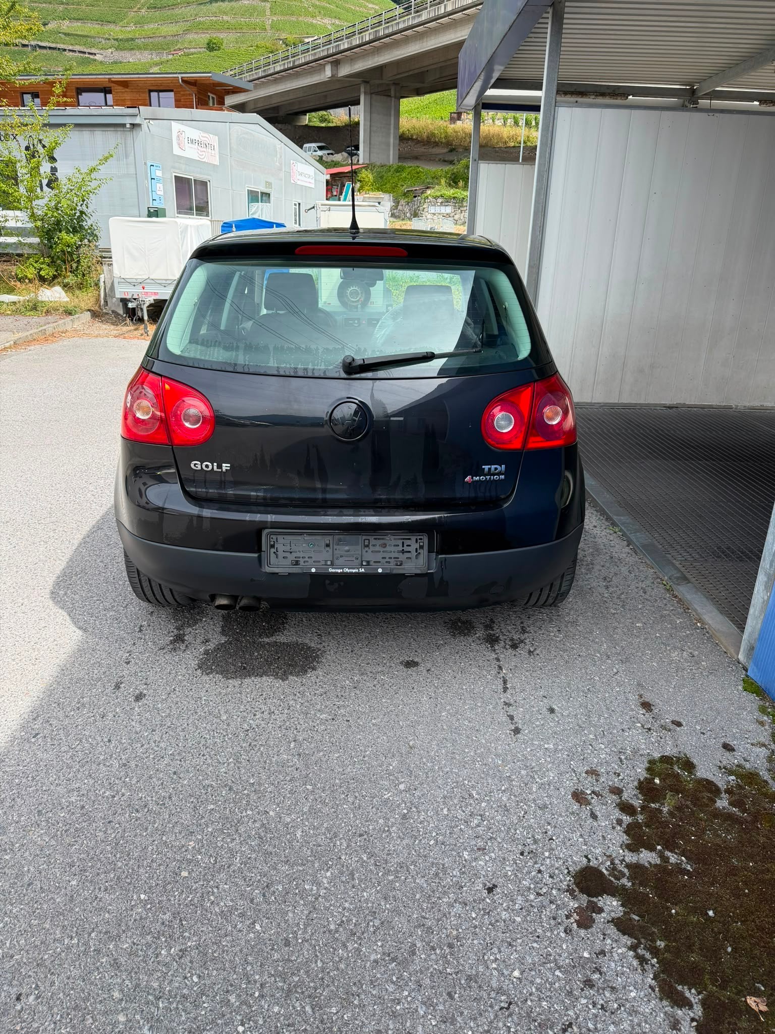 VW Golf 1.9 TDI Trend Edition 4Motion-image-4