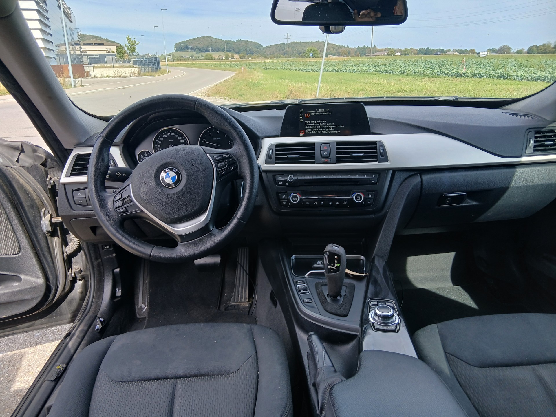 BMW 320d GT Sport Line Steptronic-image-7
