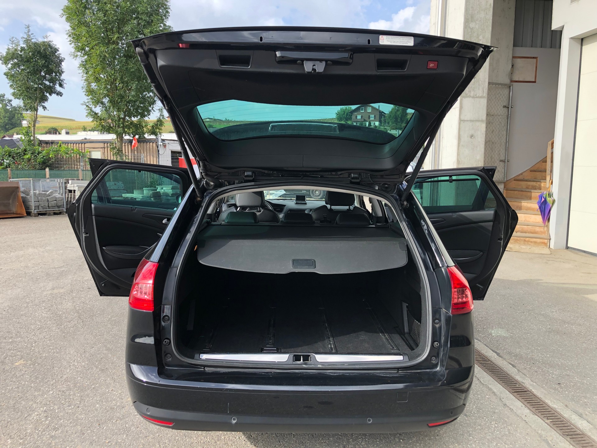 CITROEN C5 Tourer 2.0 HDi Dynamique Automatic-image-10