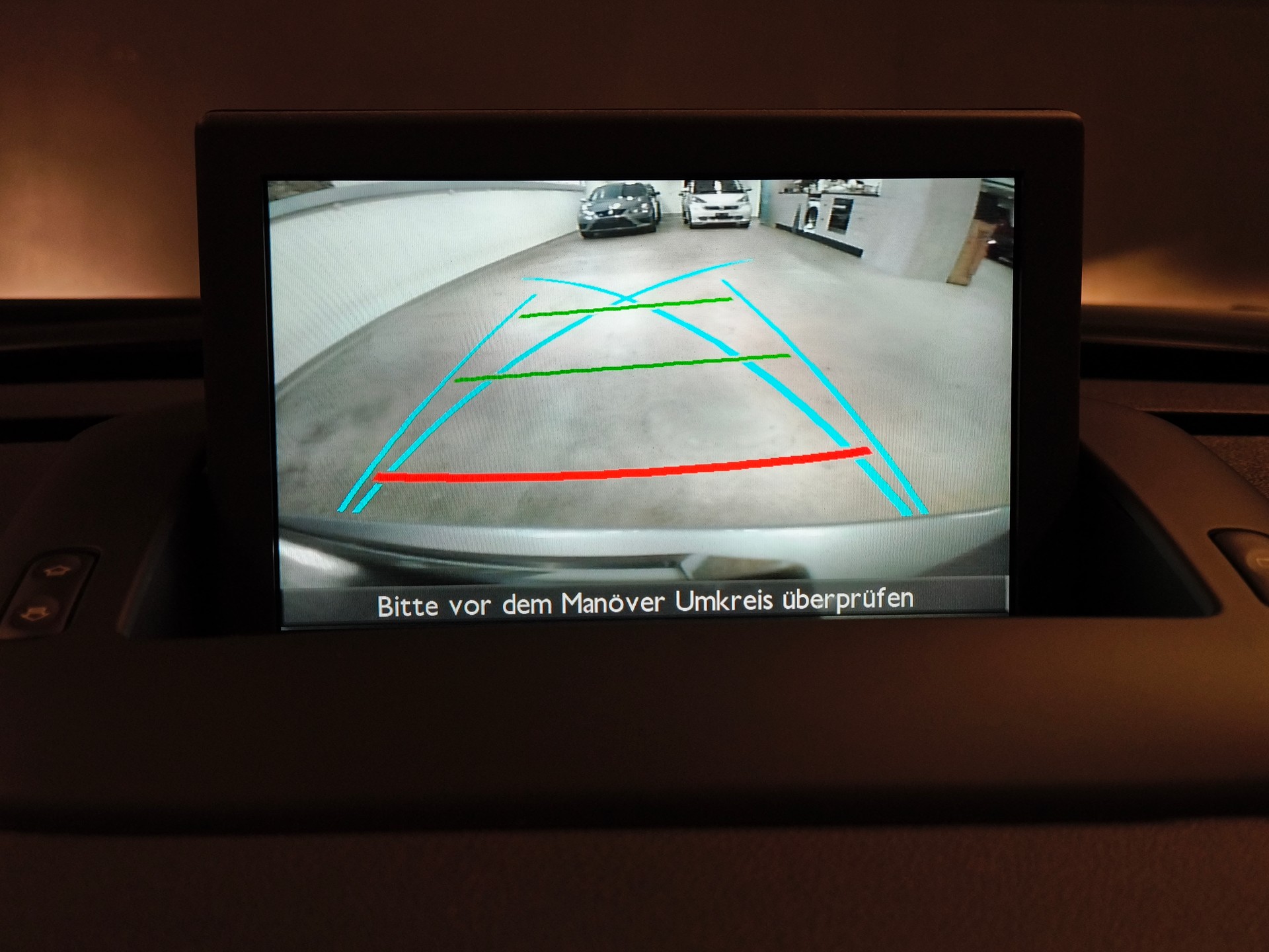 PEUGEOT 5008 2.0 HDI Business Tiptronic-image-28