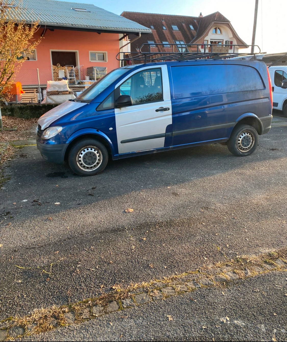 MERCEDES-BENZ Vito 111 CDI L 4x4-image-1