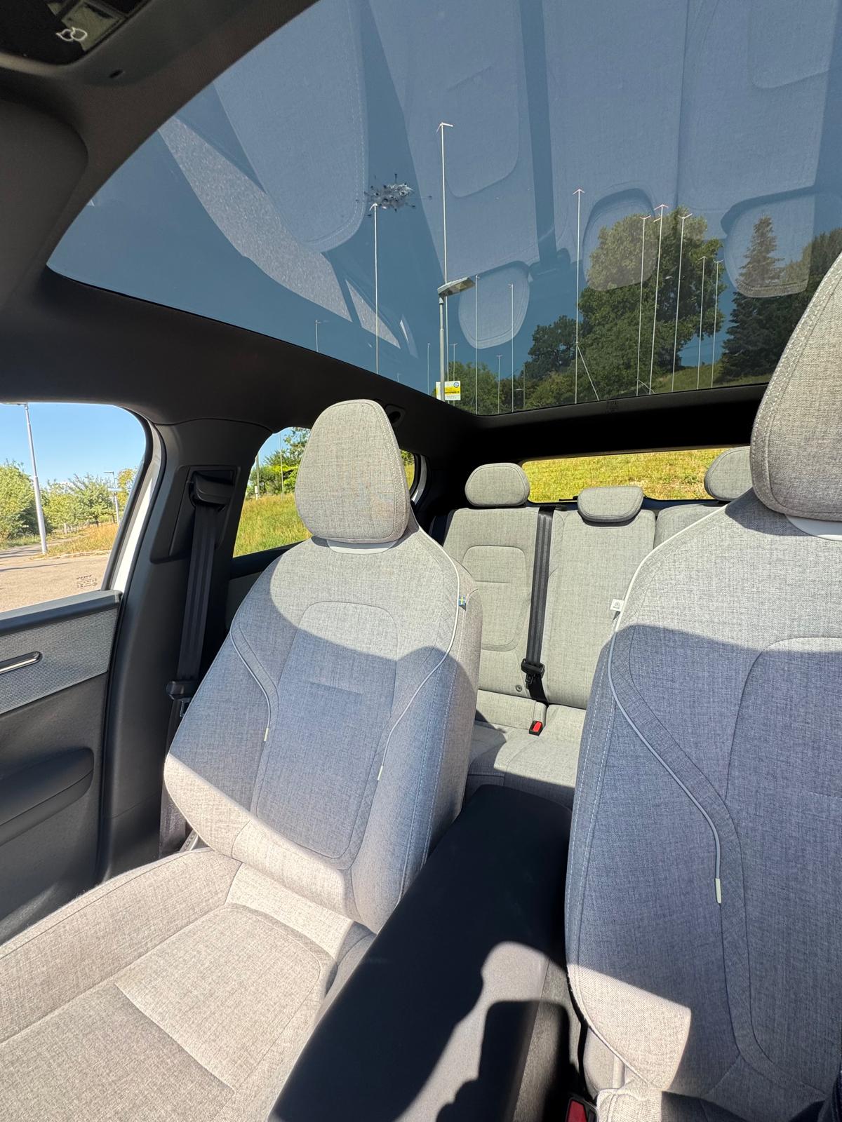 VOLVO E60 Ultra-image-7