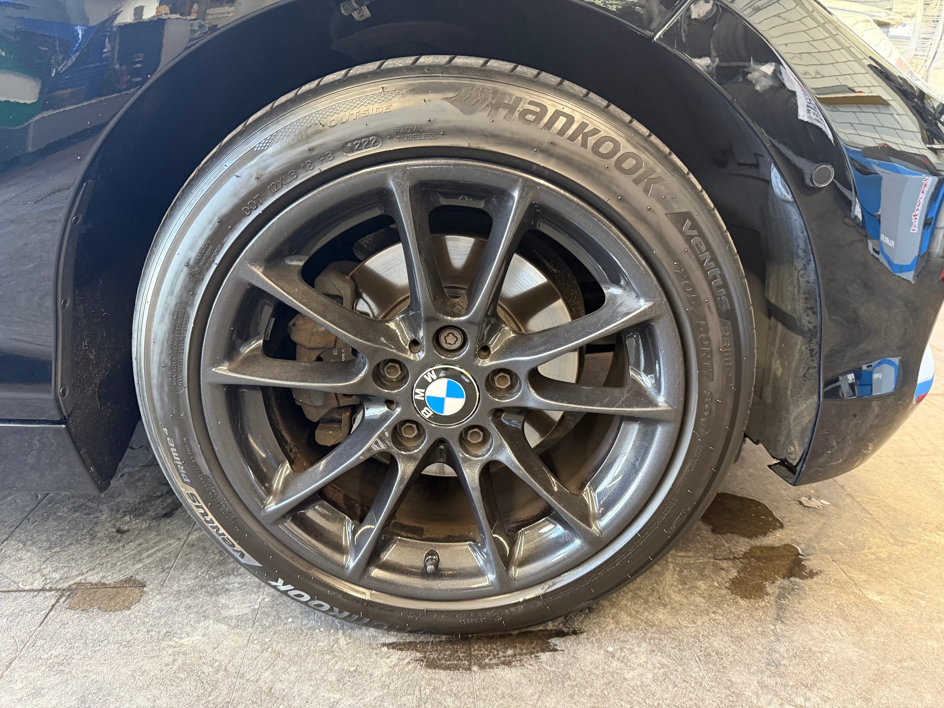 BMW 120d xDrive Essential Edition Steptronic-image-15