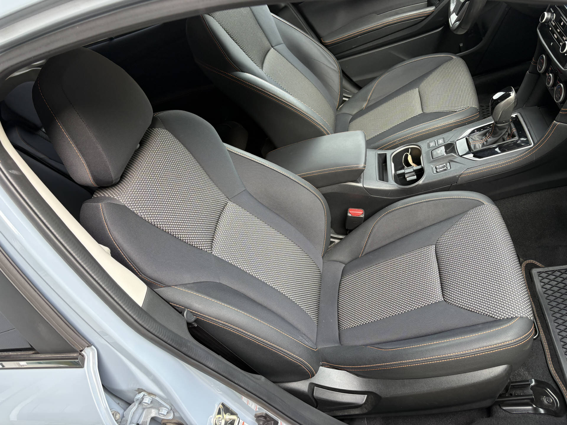 SUBARU XV 2.0i Swiss Plus-image-3