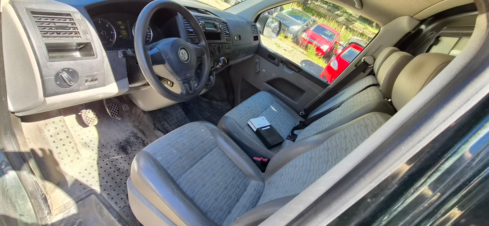 VW T5 2.0 TDI-image-4