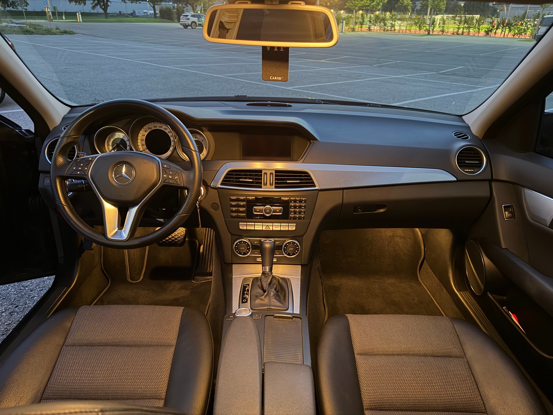 MERCEDES-BENZ C 250 CDI Avantgarde 4Matic 7G-Tronic-image-3