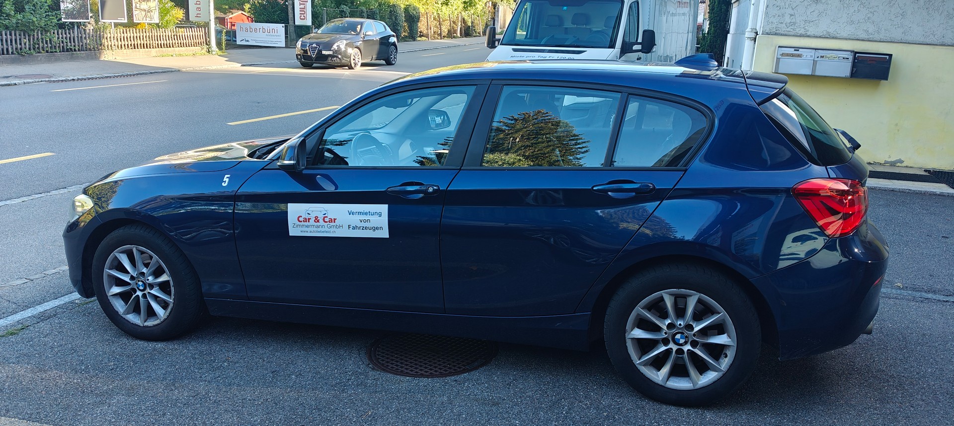 BMW 120d Urban Line-image-1