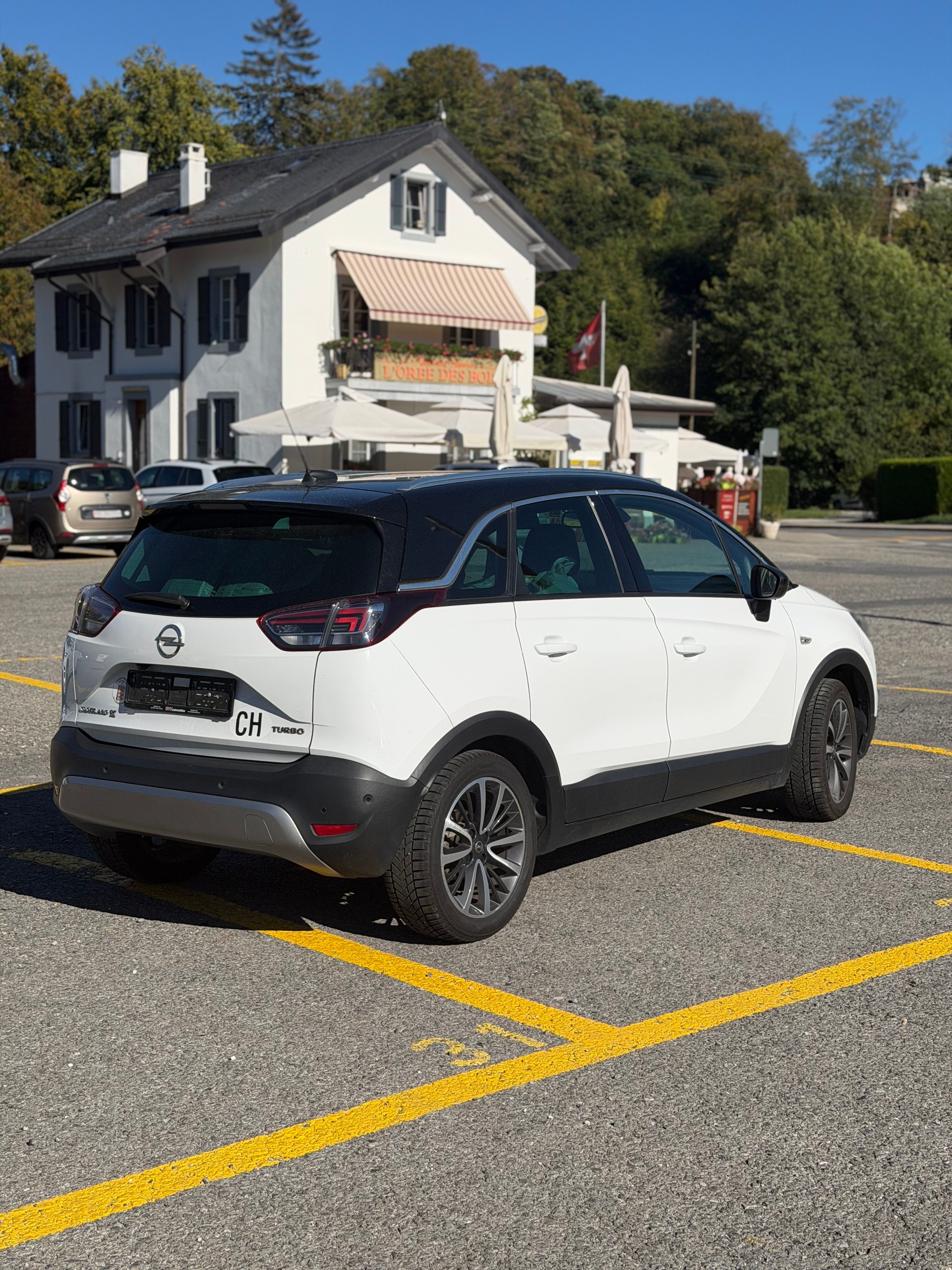 OPEL Crossland X 1.2i TP Enjoy Automatik-image-4