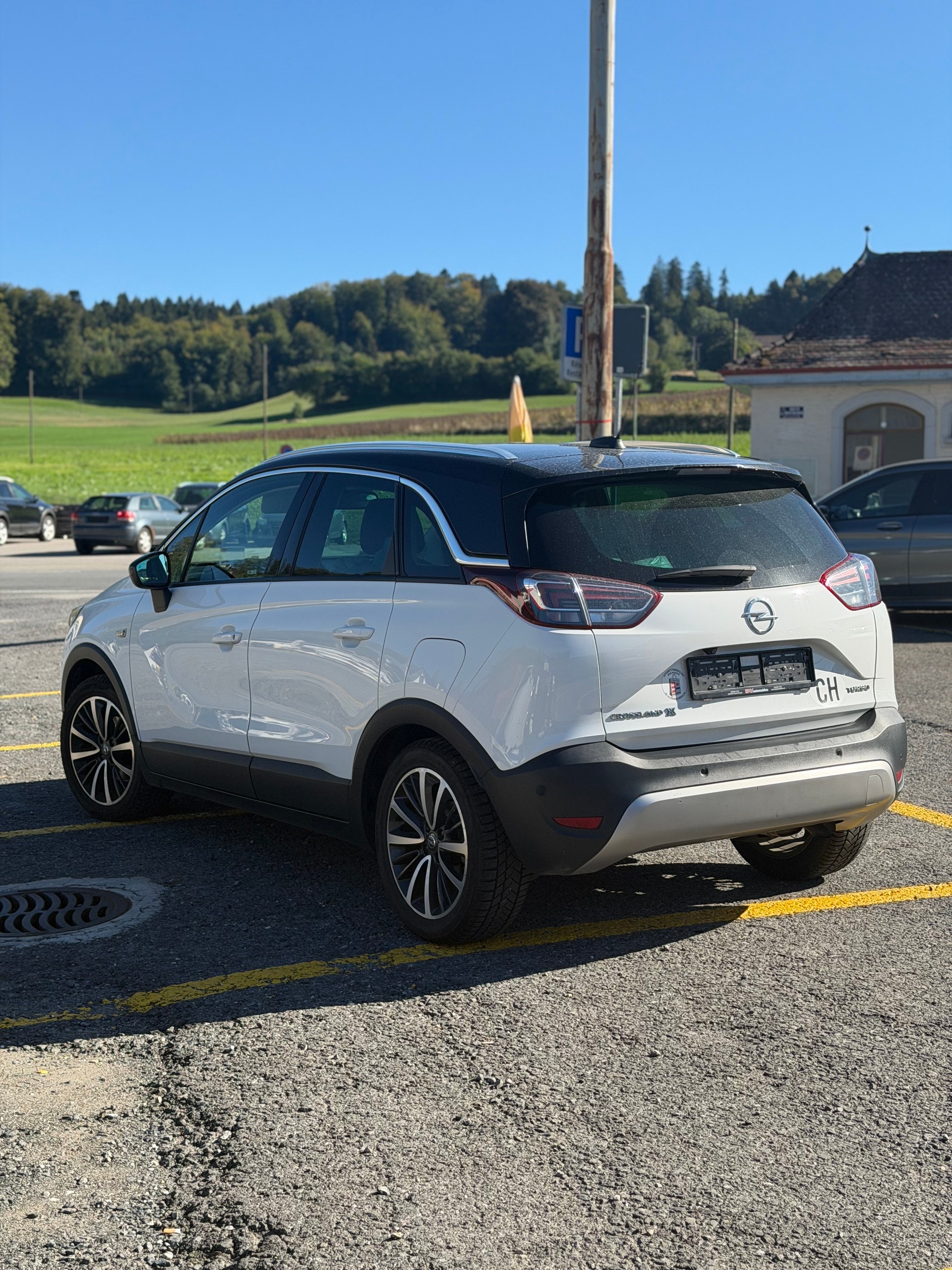 OPEL Crossland X 1.2i TP Enjoy Automatik-image-3