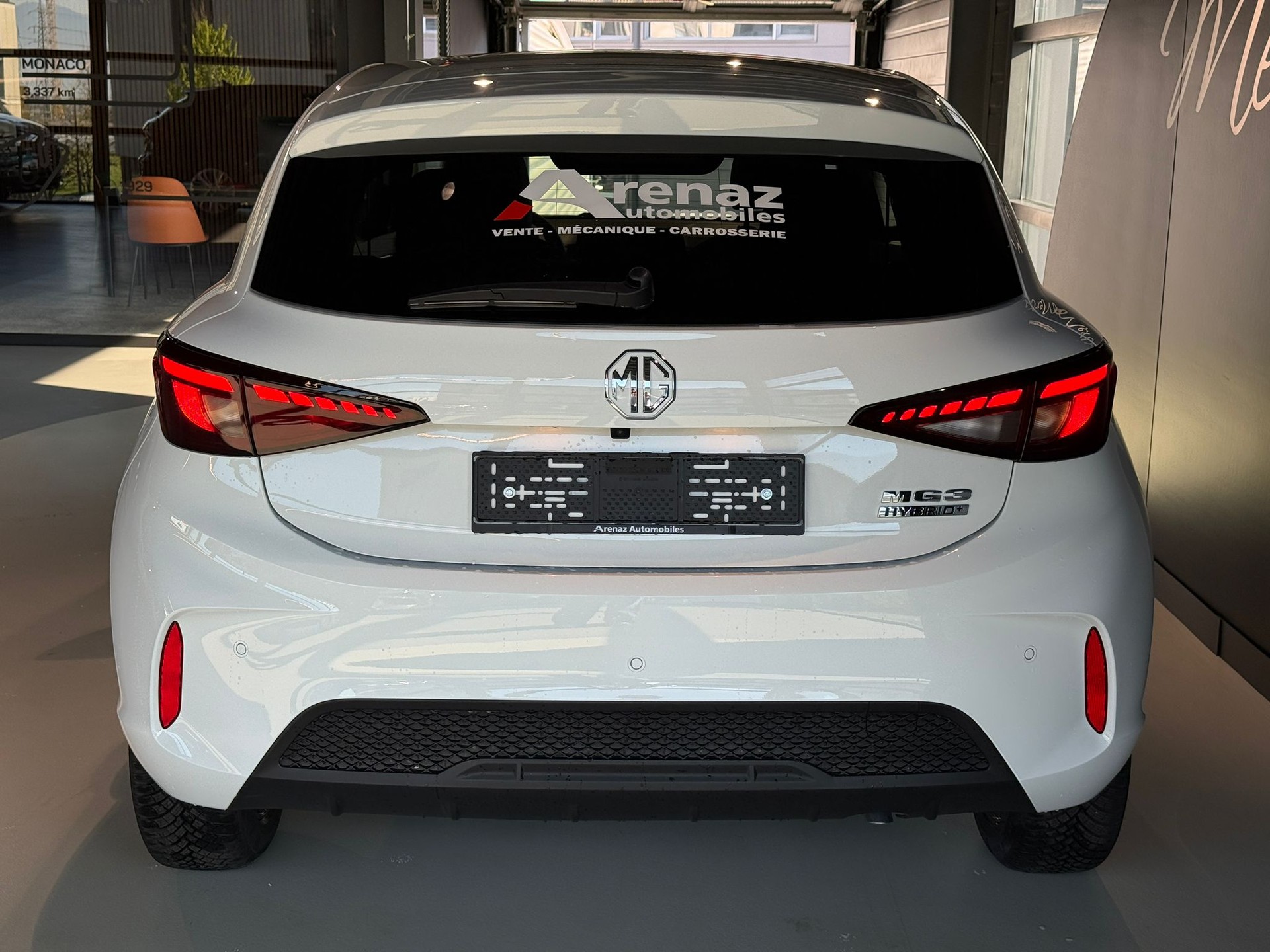 MG 3 1.5 Hybrid Luxury Aut.-image-3