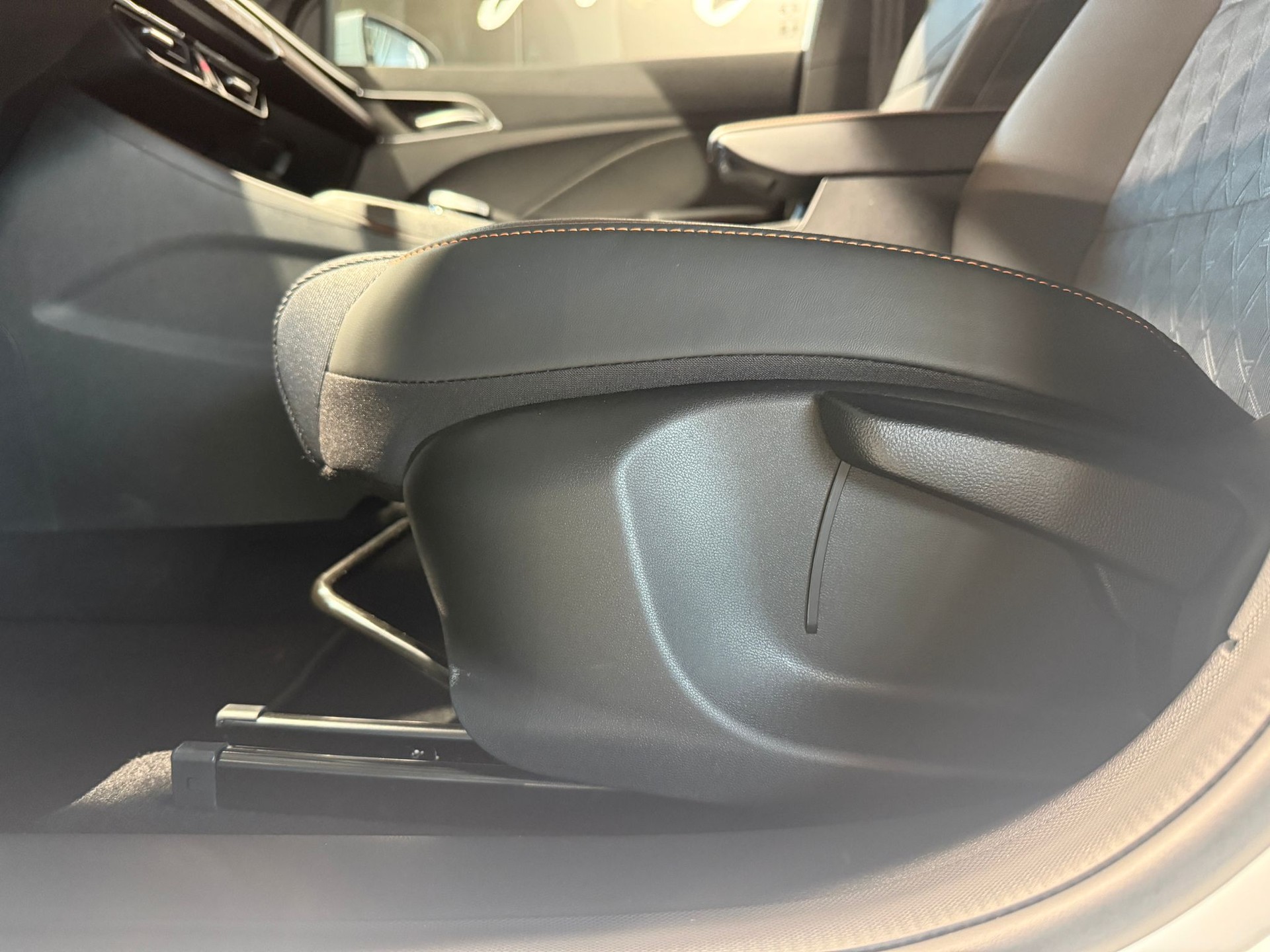 MG 3 1.5 Hybrid Luxury Aut.-image-5