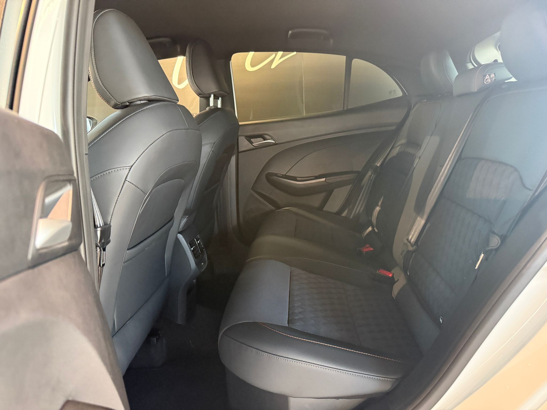 MG 3 1.5 Hybrid Luxury Aut.-image-7
