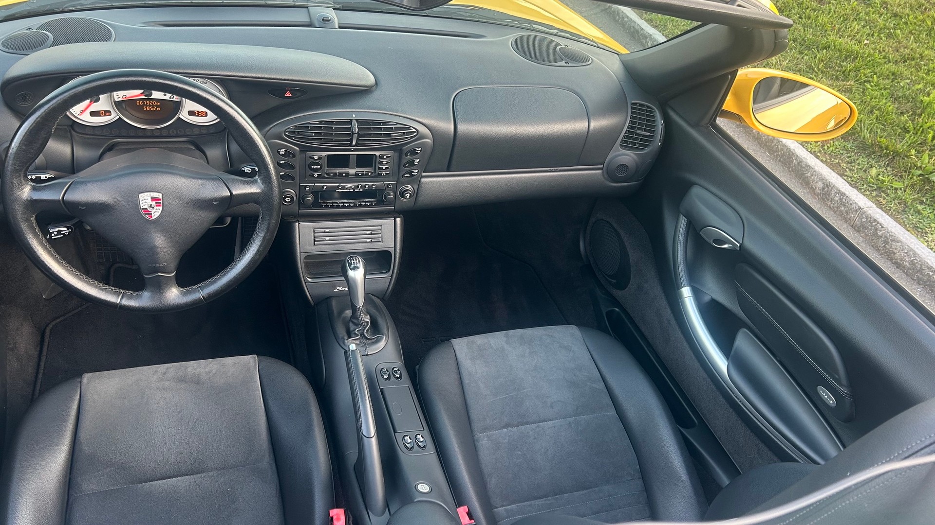 PORSCHE 3.2 S-image-5
