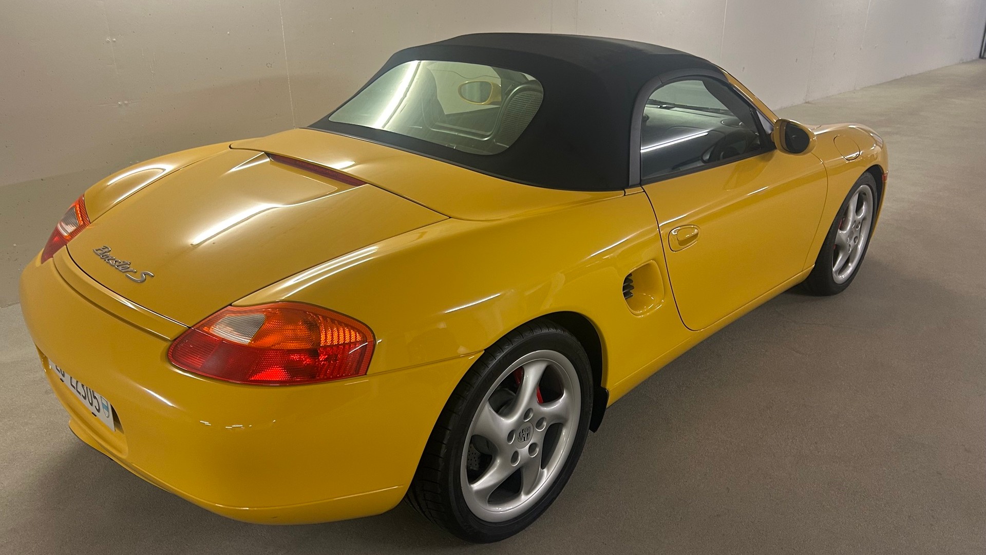 PORSCHE 3.2 S-image-3
