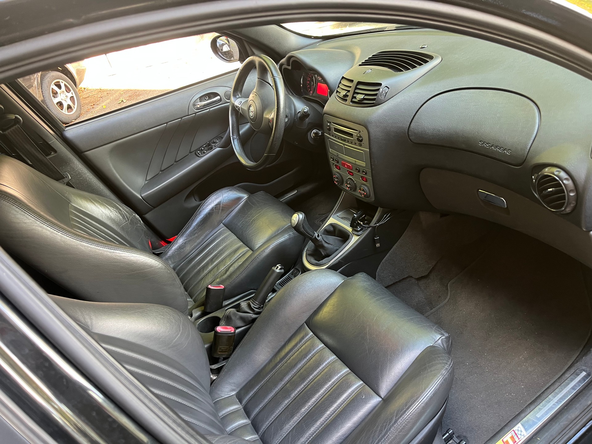 ALFA ROMEO 147 2.0 TS 16V Sport TI-image-12