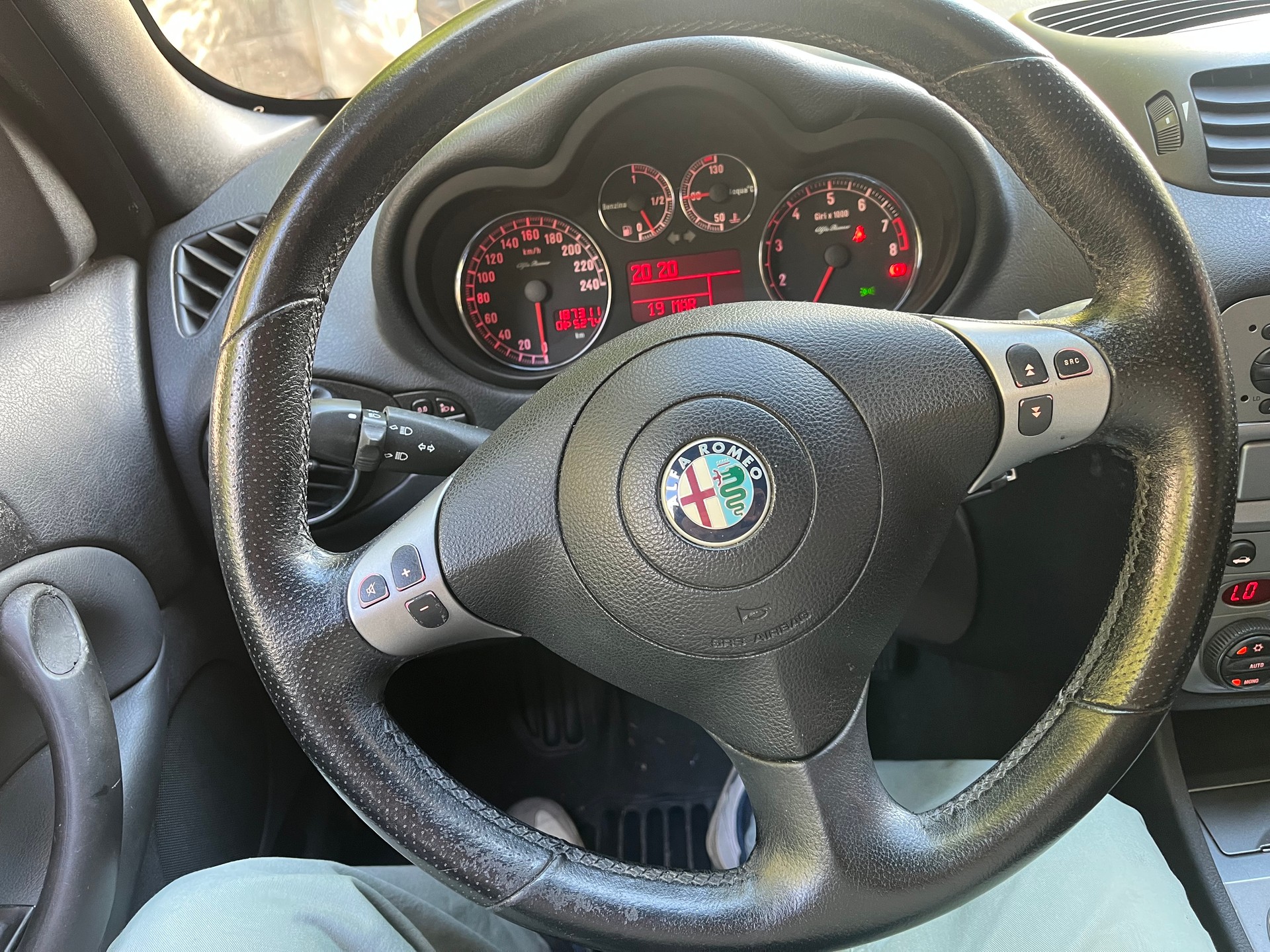 ALFA ROMEO 147 2.0 TS 16V Sport TI-image-7