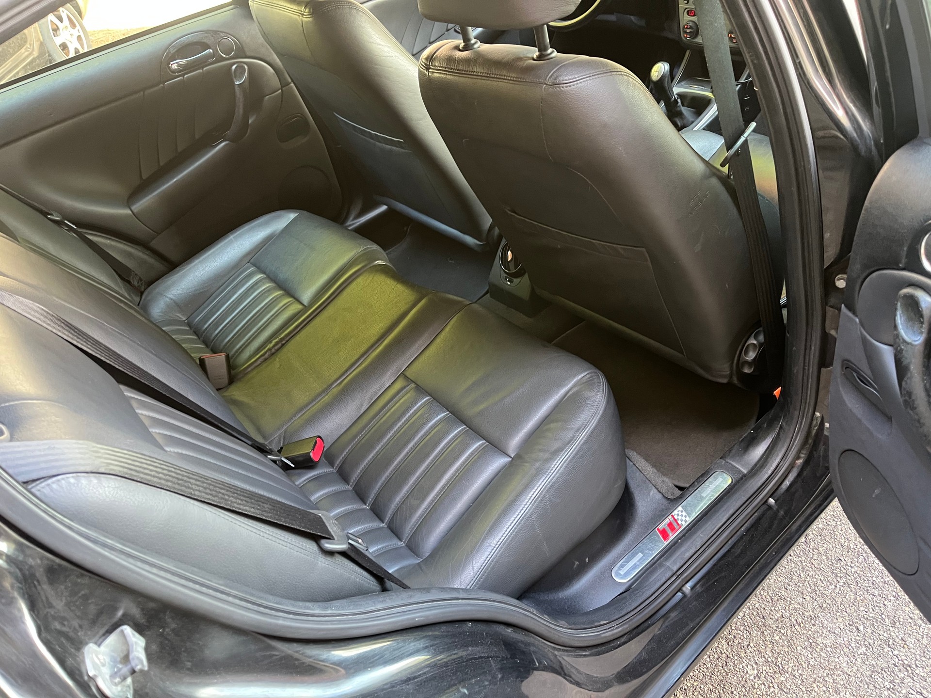 ALFA ROMEO 147 2.0 TS 16V Sport TI-image-11
