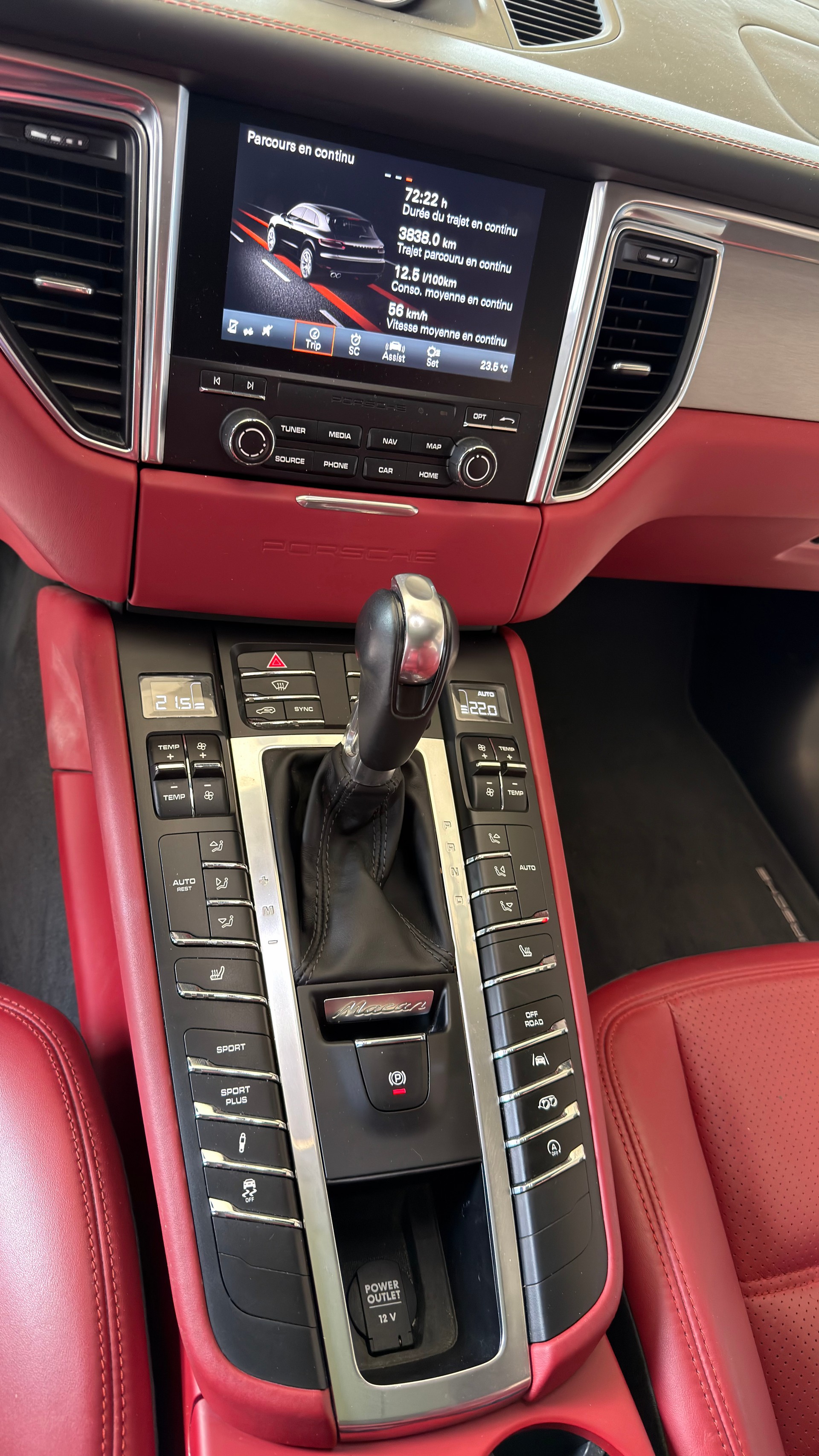 PORSCHE Macan GTS PDK-image-9