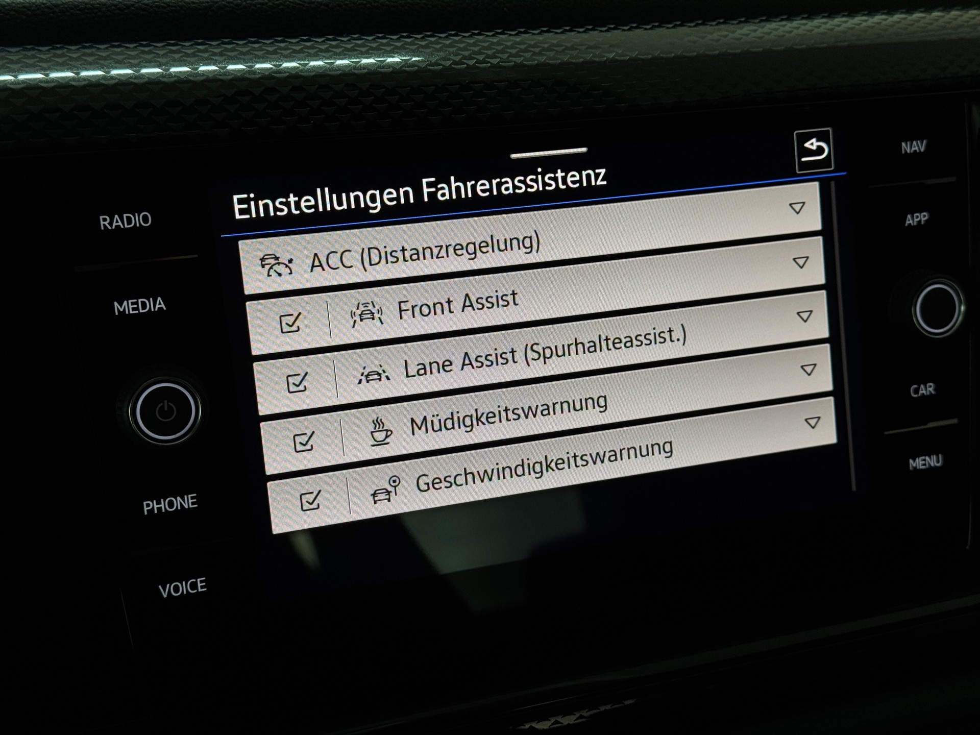 VW Taigo 1.0 TSI Life DSG Business DSG "Navi-RF.-Kamera-Keyless"-image-19