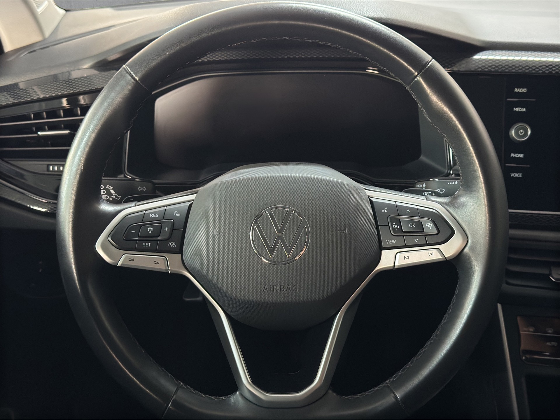 VW Taigo 1.0 TSI Life DSG Business DSG "Navi-RF.-Kamera-Keyless"-image-12