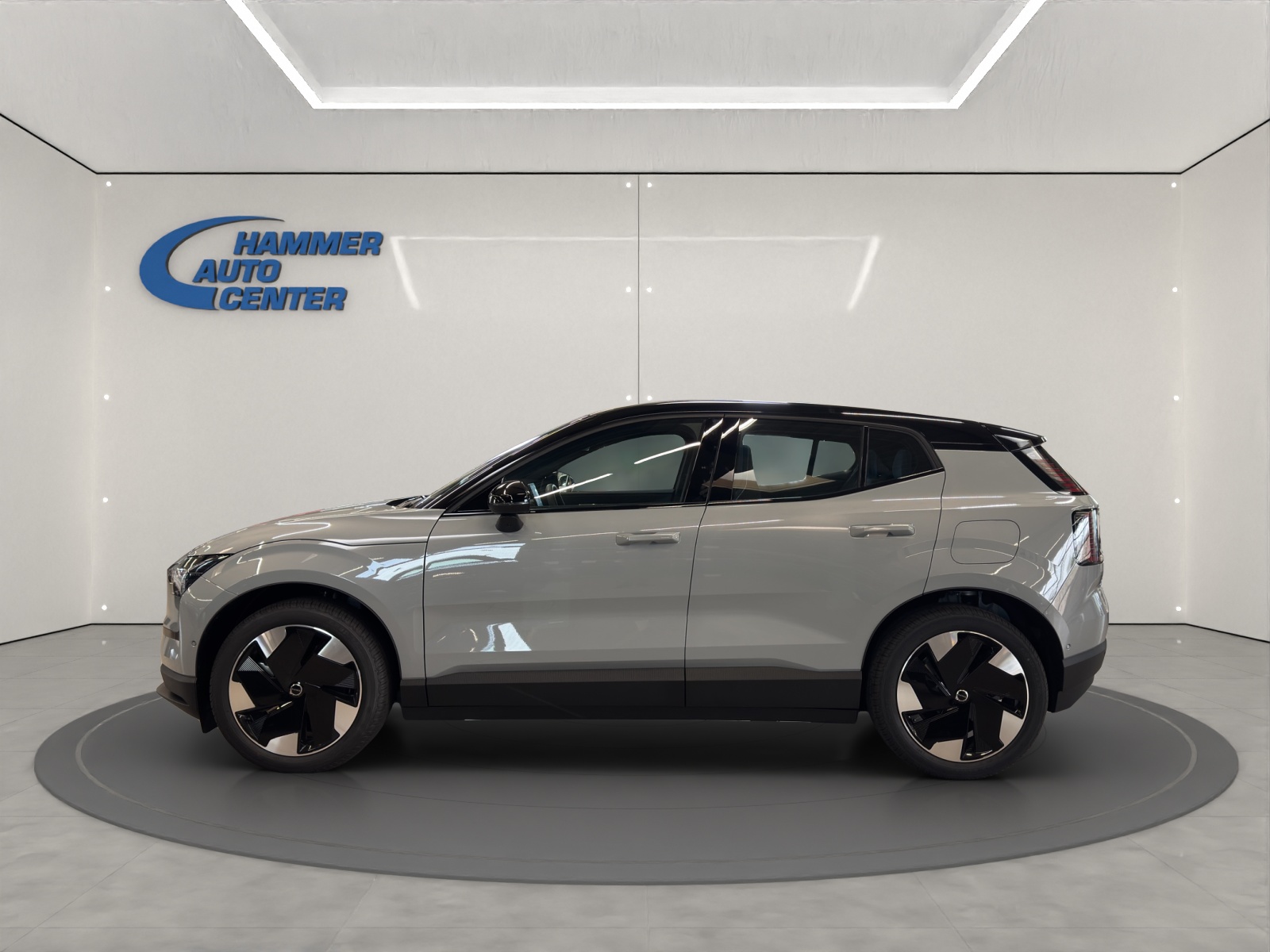 VOLVO EX30 E60 Twin Ultra Performance AWD-image-1