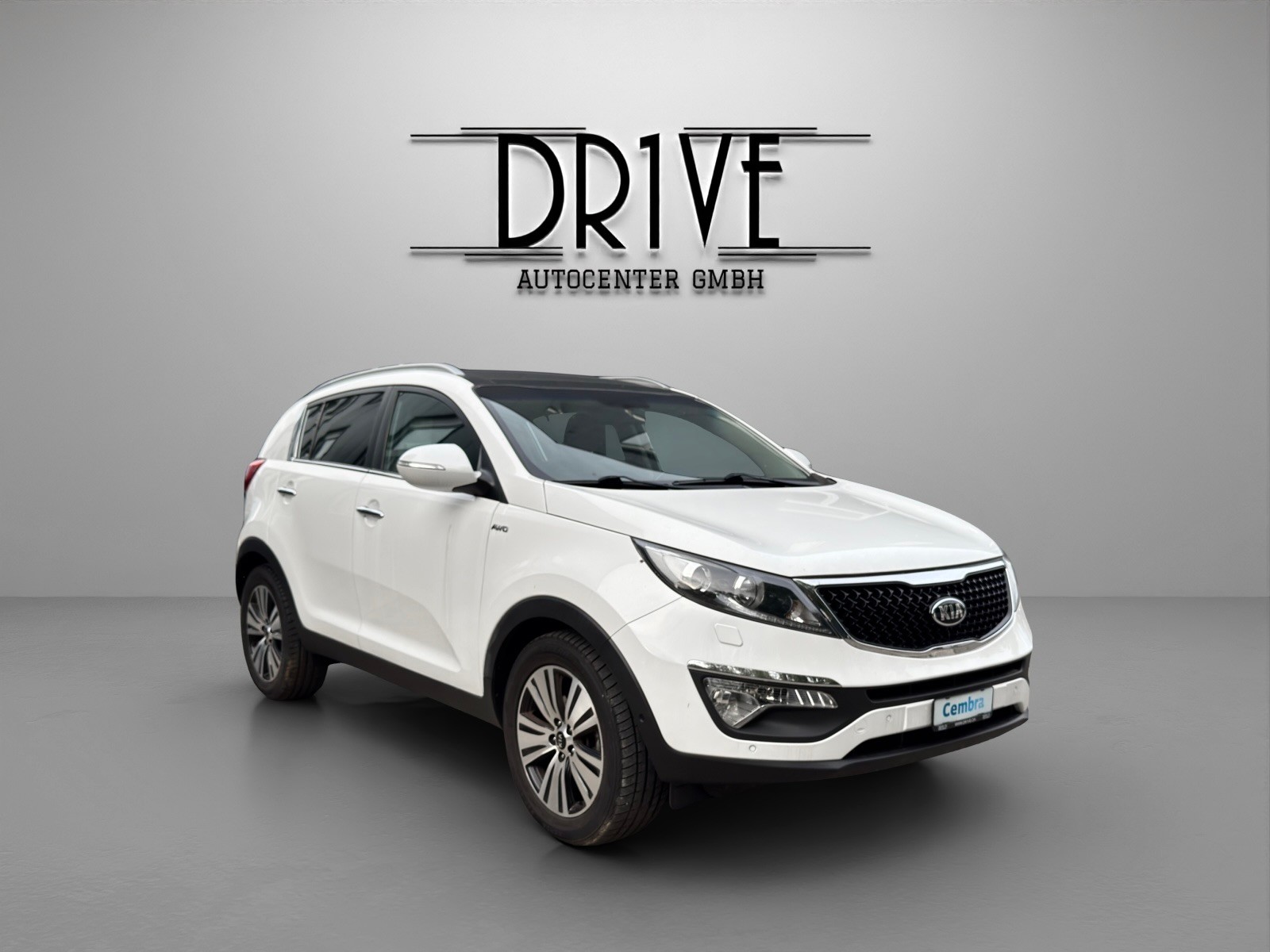 KIA Sportage 2.0 CRDi Trend 4WD Automatic-image-2