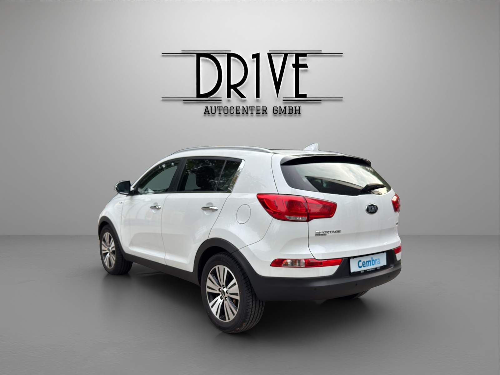 KIA Sportage 2.0 CRDi Trend 4WD Automatic-image-6