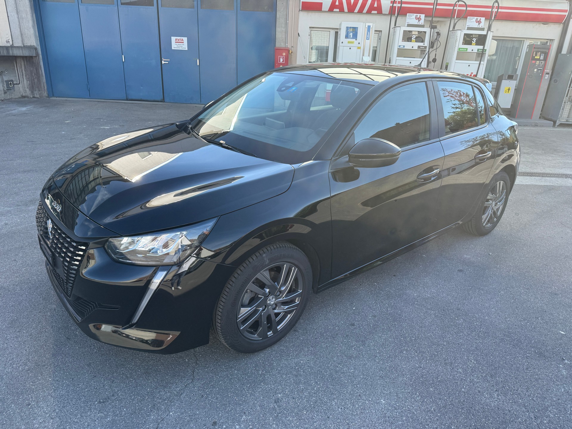 PEUGEOT 208 1.2 PureTech Active Pack EAT8-image-1