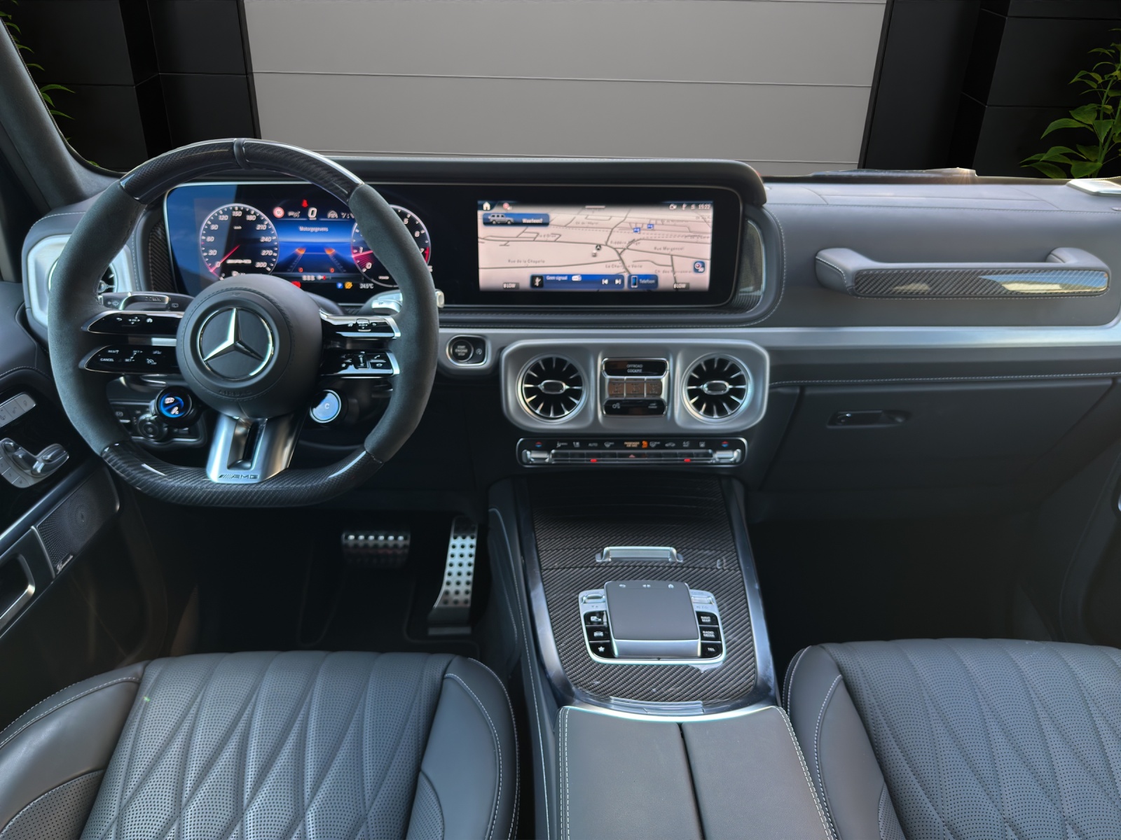 MERCEDES-BENZ G 63 AMG 9G-Tronic-image-7