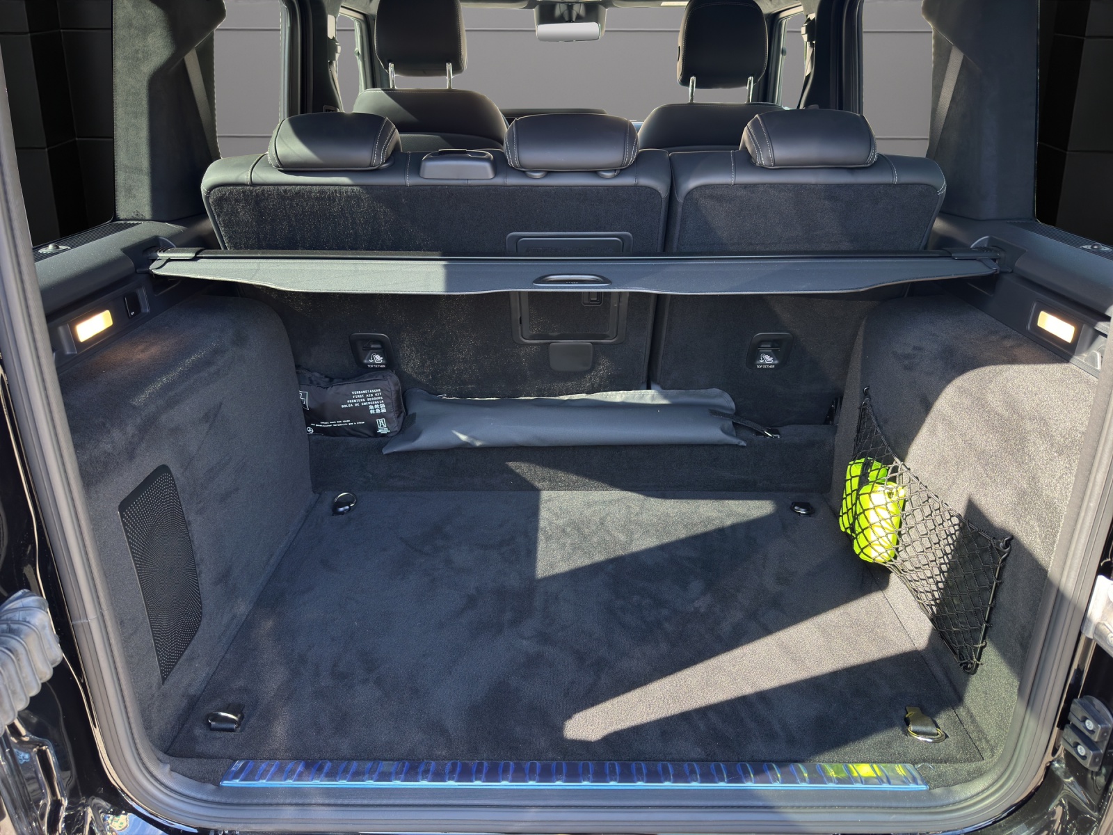 MERCEDES-BENZ G 63 AMG 9G-Tronic-image-12