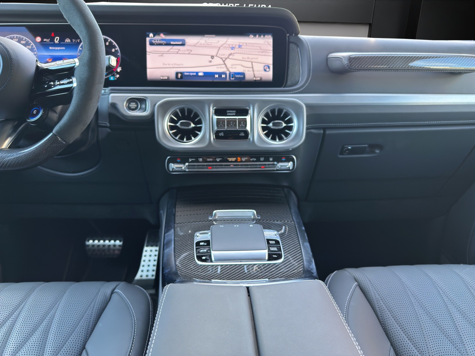 MERCEDES-BENZ G 63 AMG 9G-Tronic-image-9