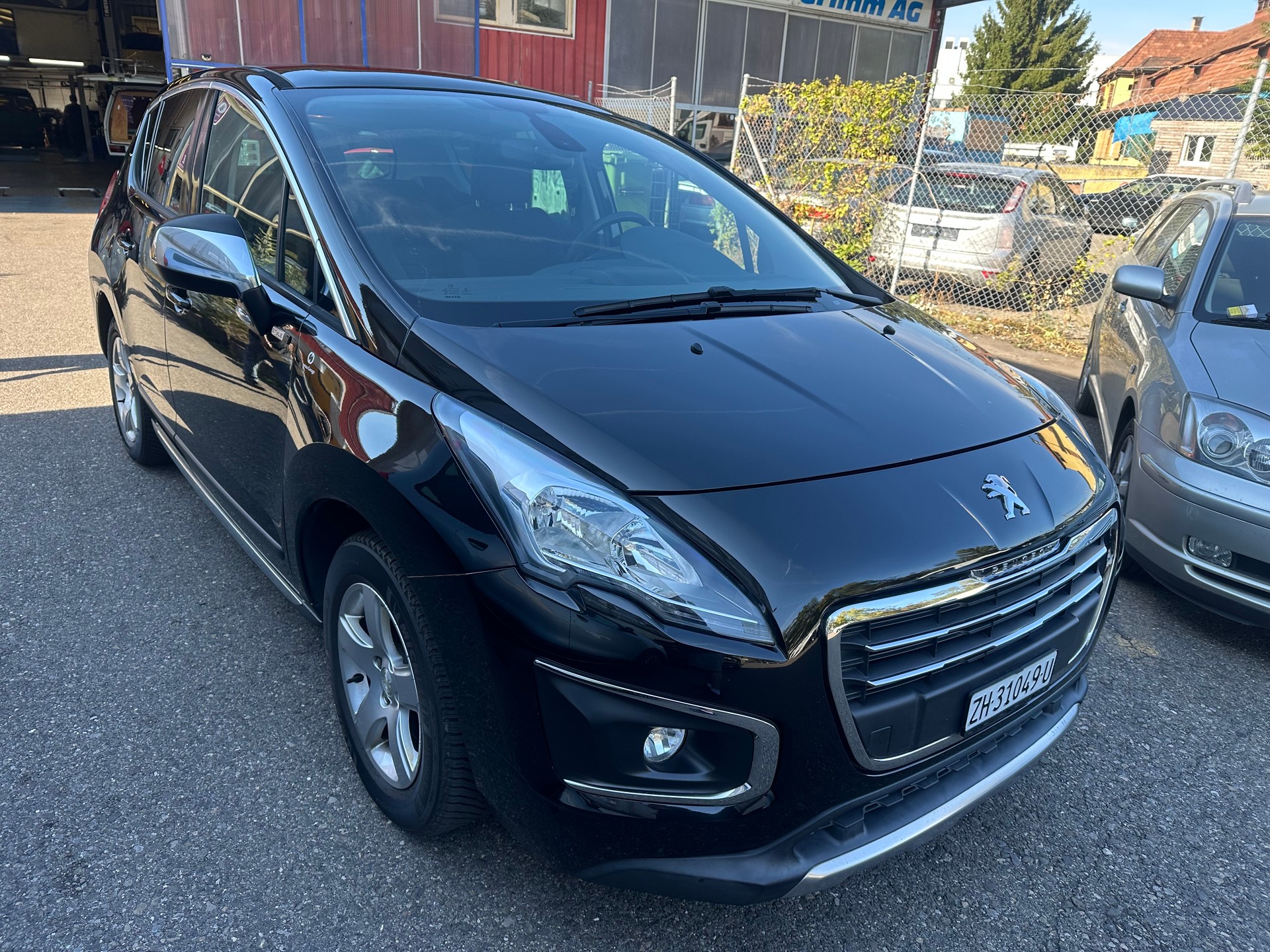 PEUGEOT 3008 2.0 HDI Business Tiptronic-image-2