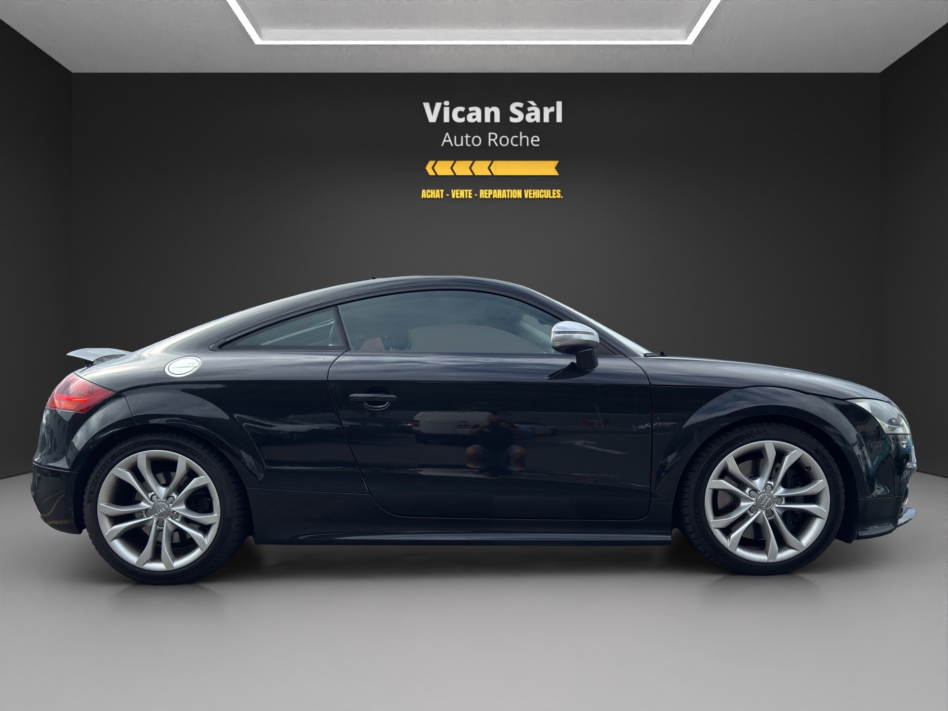 AUDI TTS Coupé 2.0 TFSI quattro-image-3