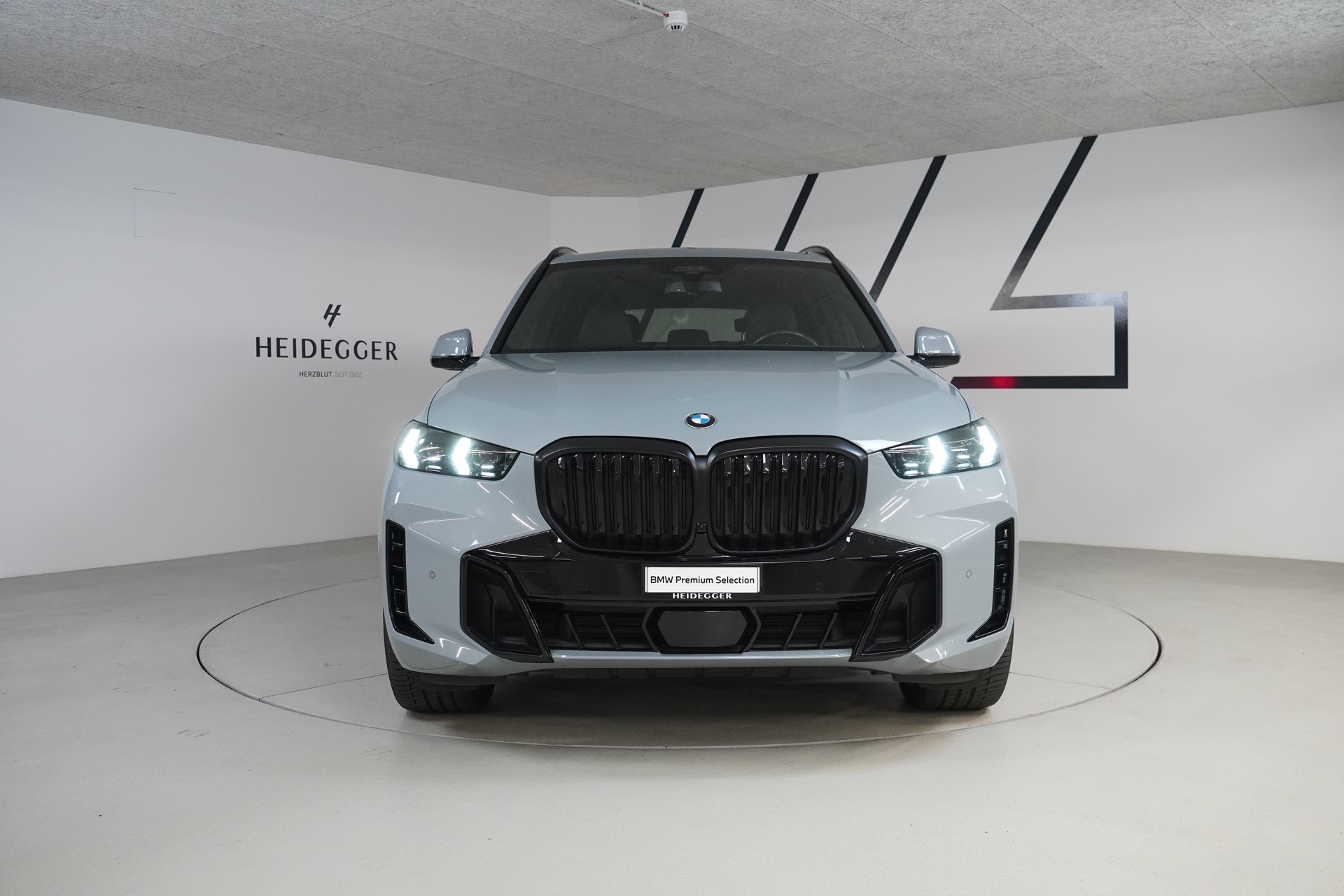 BMW X5 xDrive 48V 30d M Sport Pro Steptronic-image-1