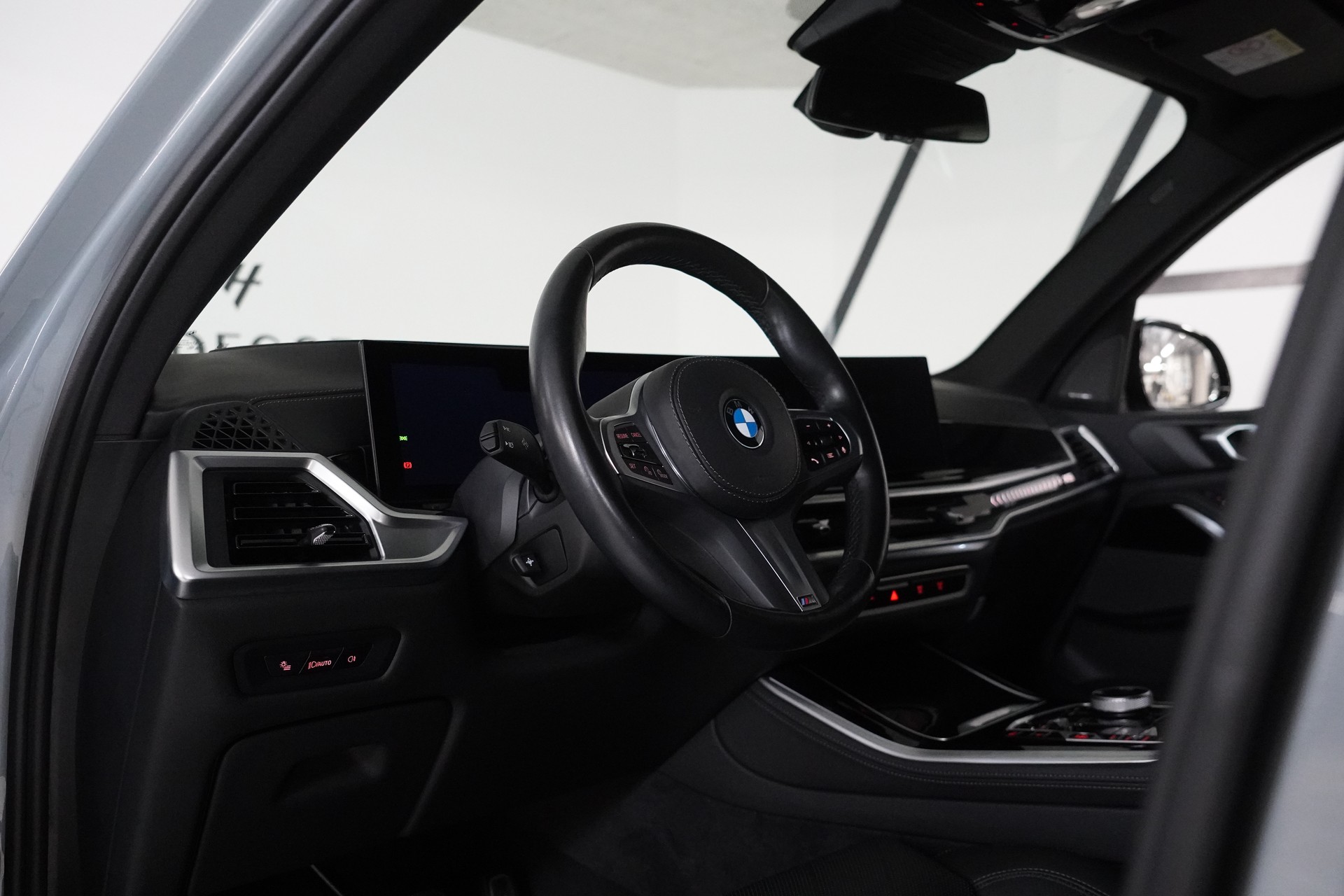 BMW X5 xDrive 48V 30d M Sport Pro Steptronic-image-22