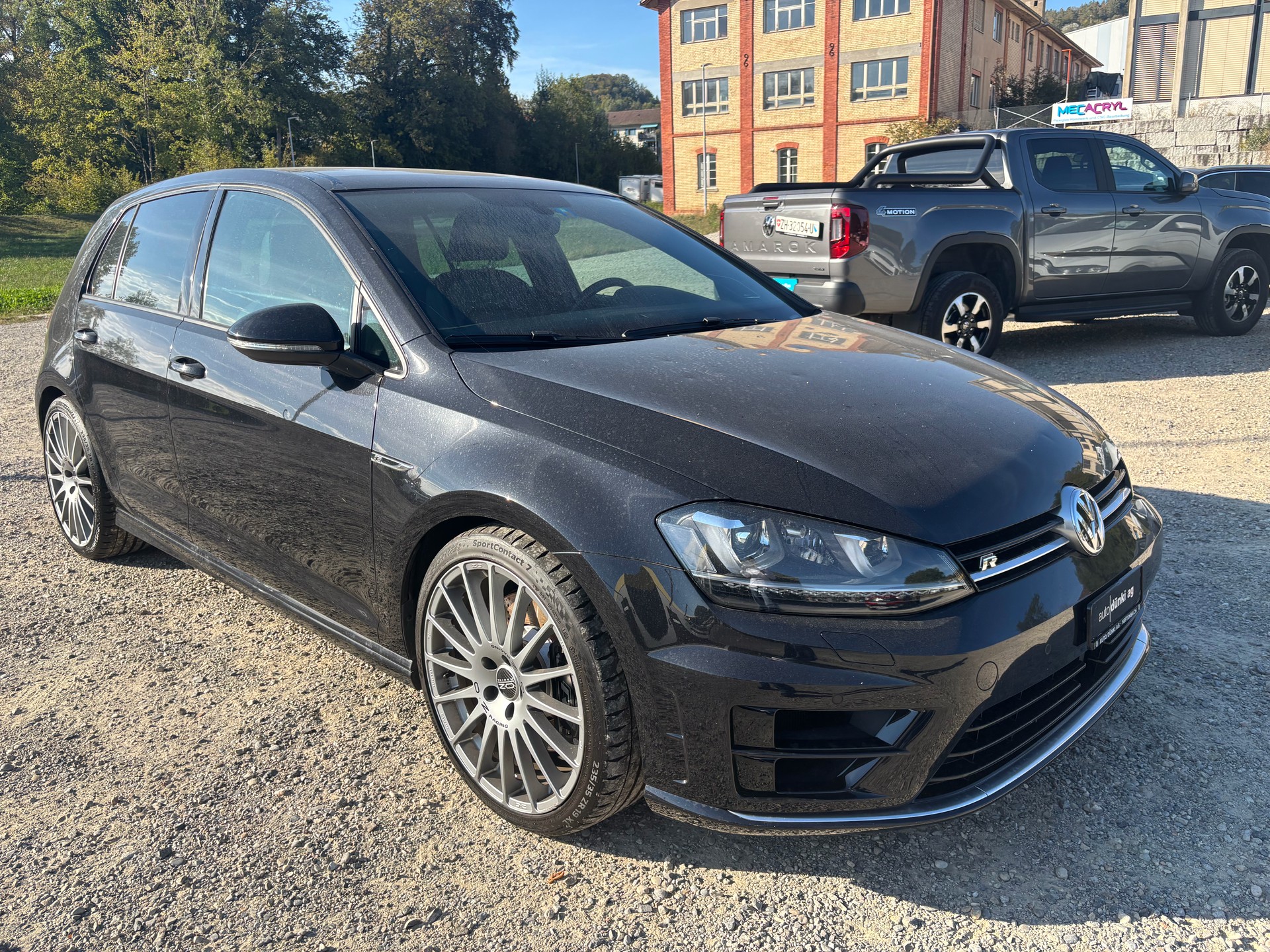 VW Golf 2.0 TSI R 4Motion DSG-image-3