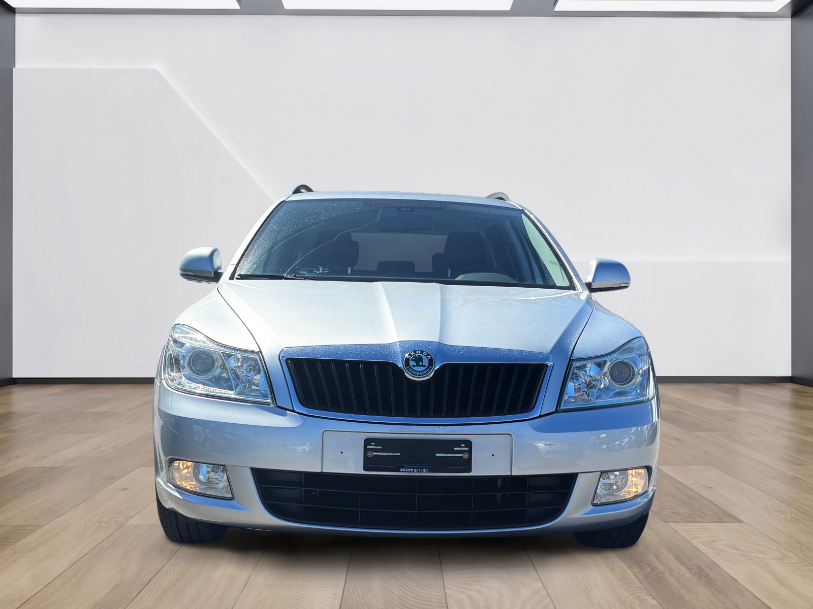 SKODA Octavia Combi 2.0 TDI Twenty20 4x4-image-1
