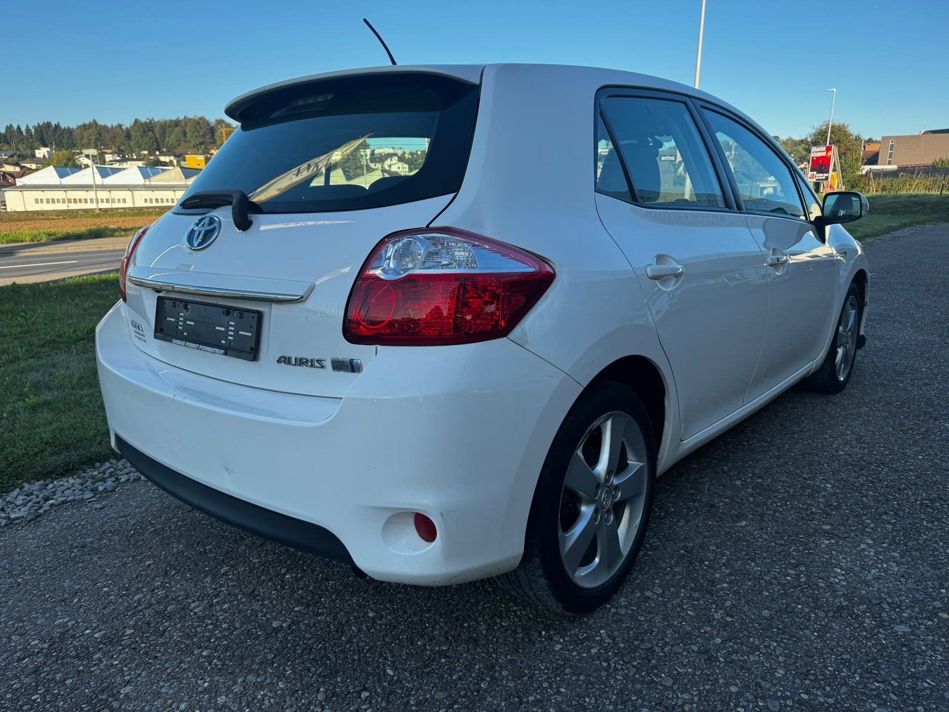 TOYOTA Auris 1.8 16V HSD Linea Sol-image-4