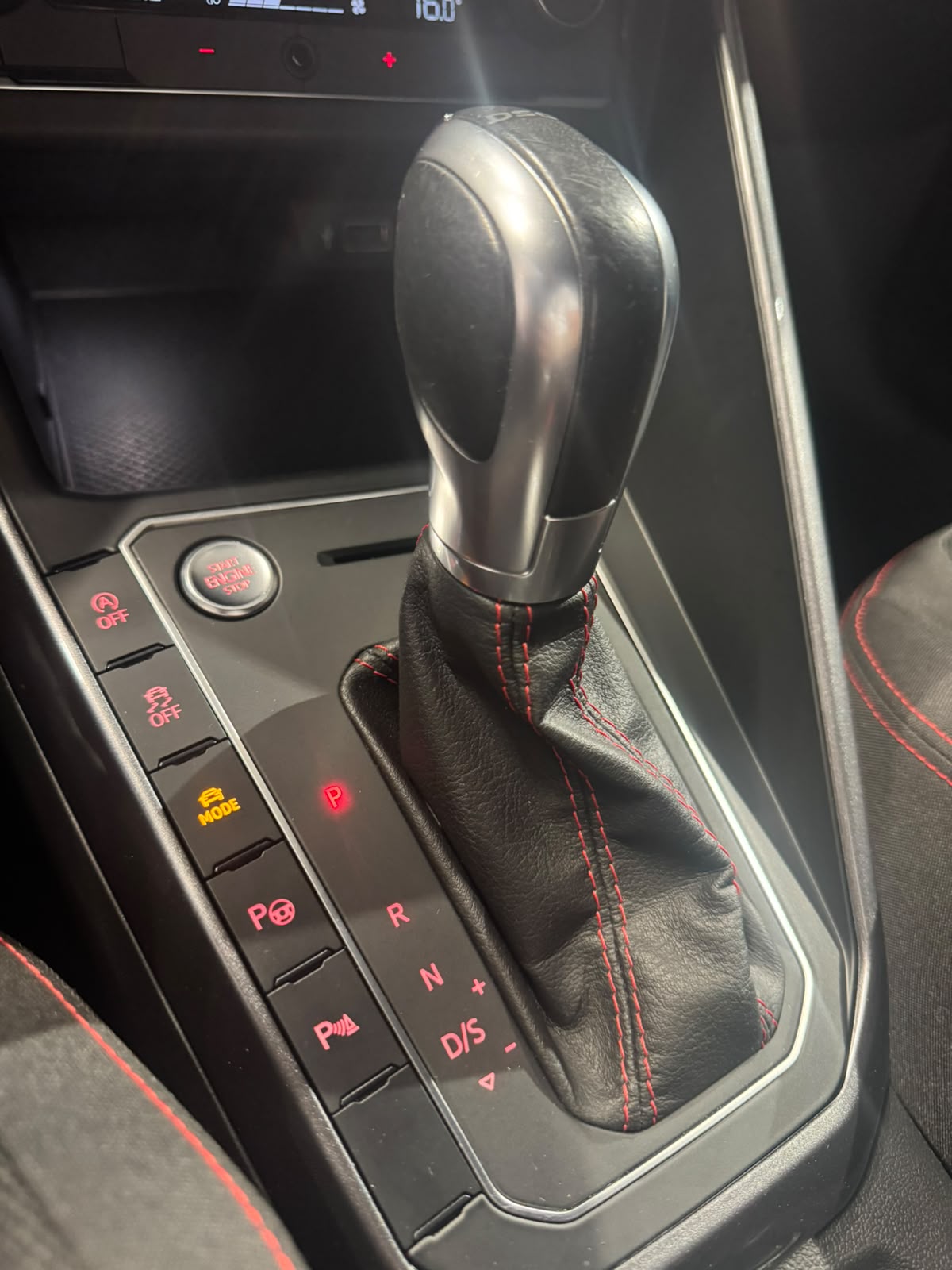 VW Polo 2.0 TSI GTI DSG (CH)-image-13
